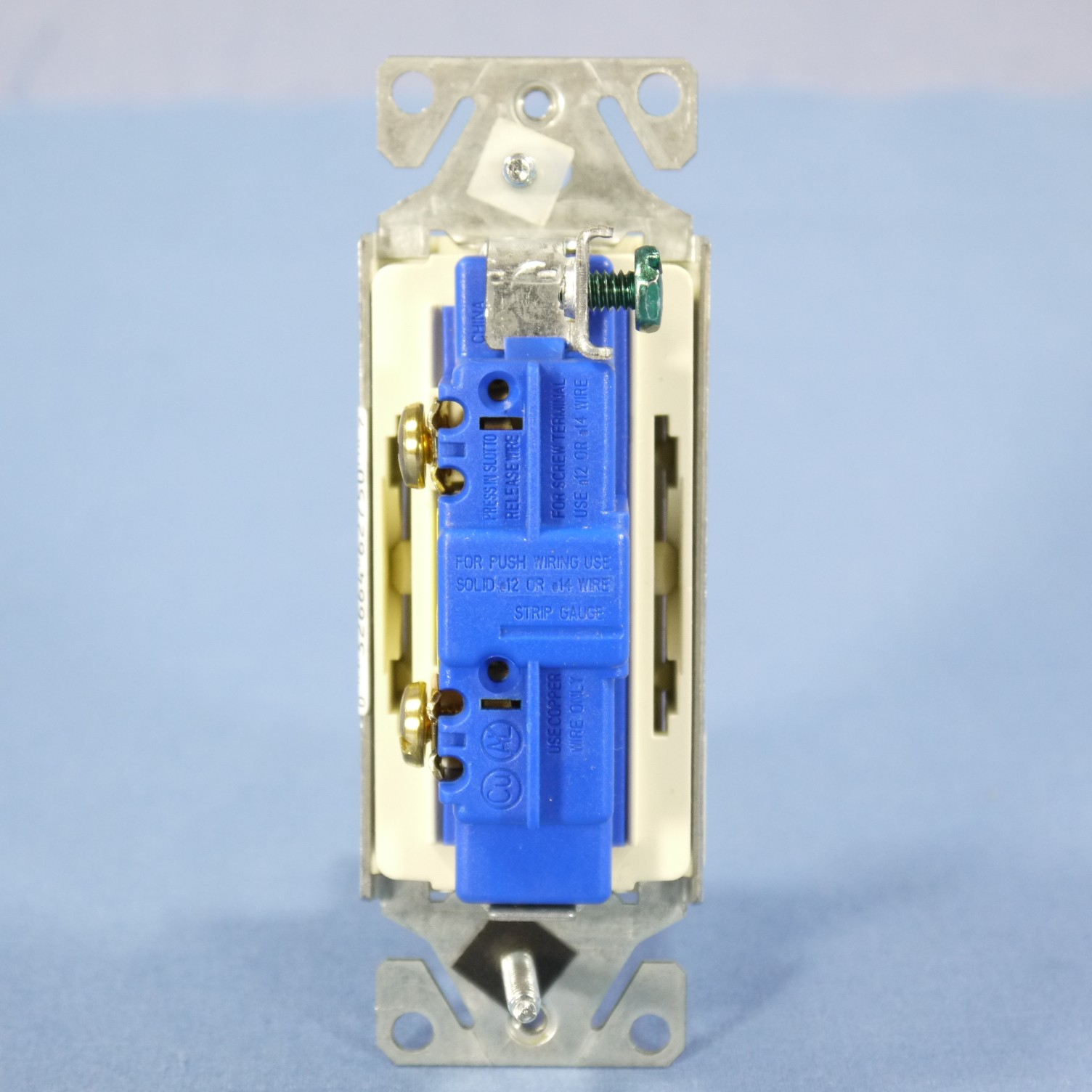 Cooper 7501A Almond Single Pole Decorator Rocker ON/OF Light Switches 15A 10pcs