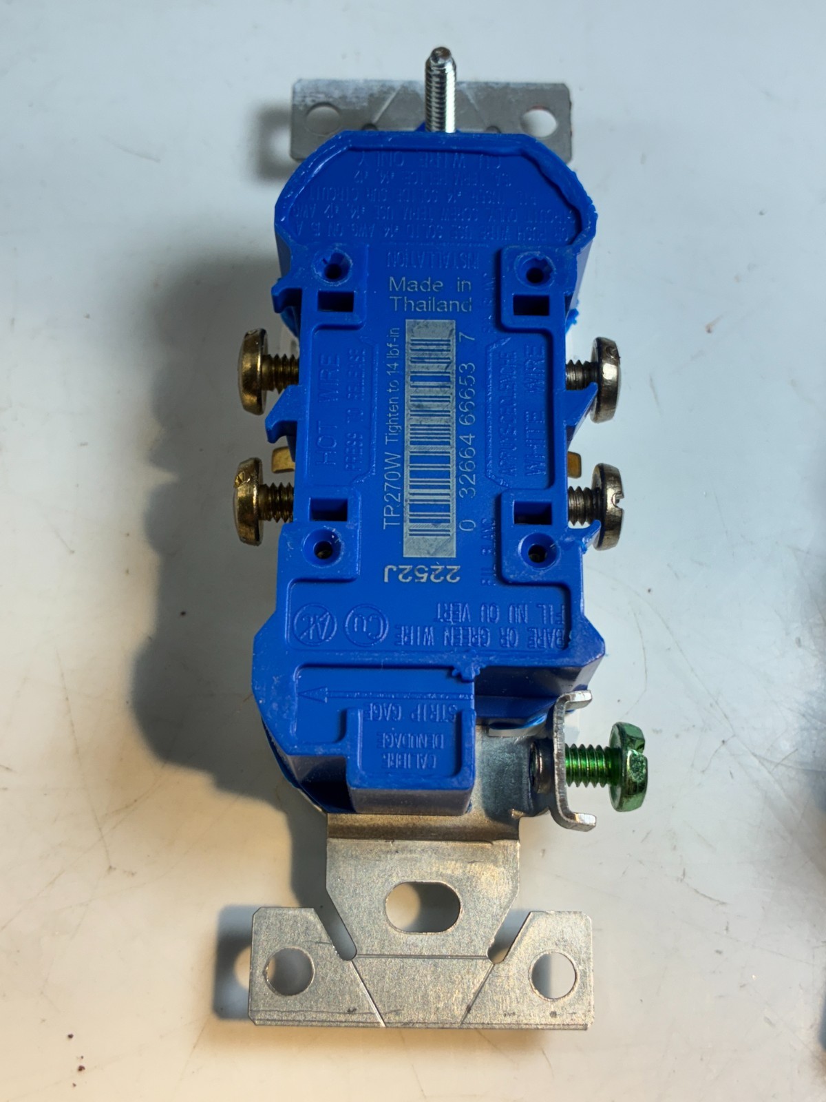 Tamper Resistant Duplex Receptacles White (10-PACK) 15-Amp 125V Eaton TR270W NIB