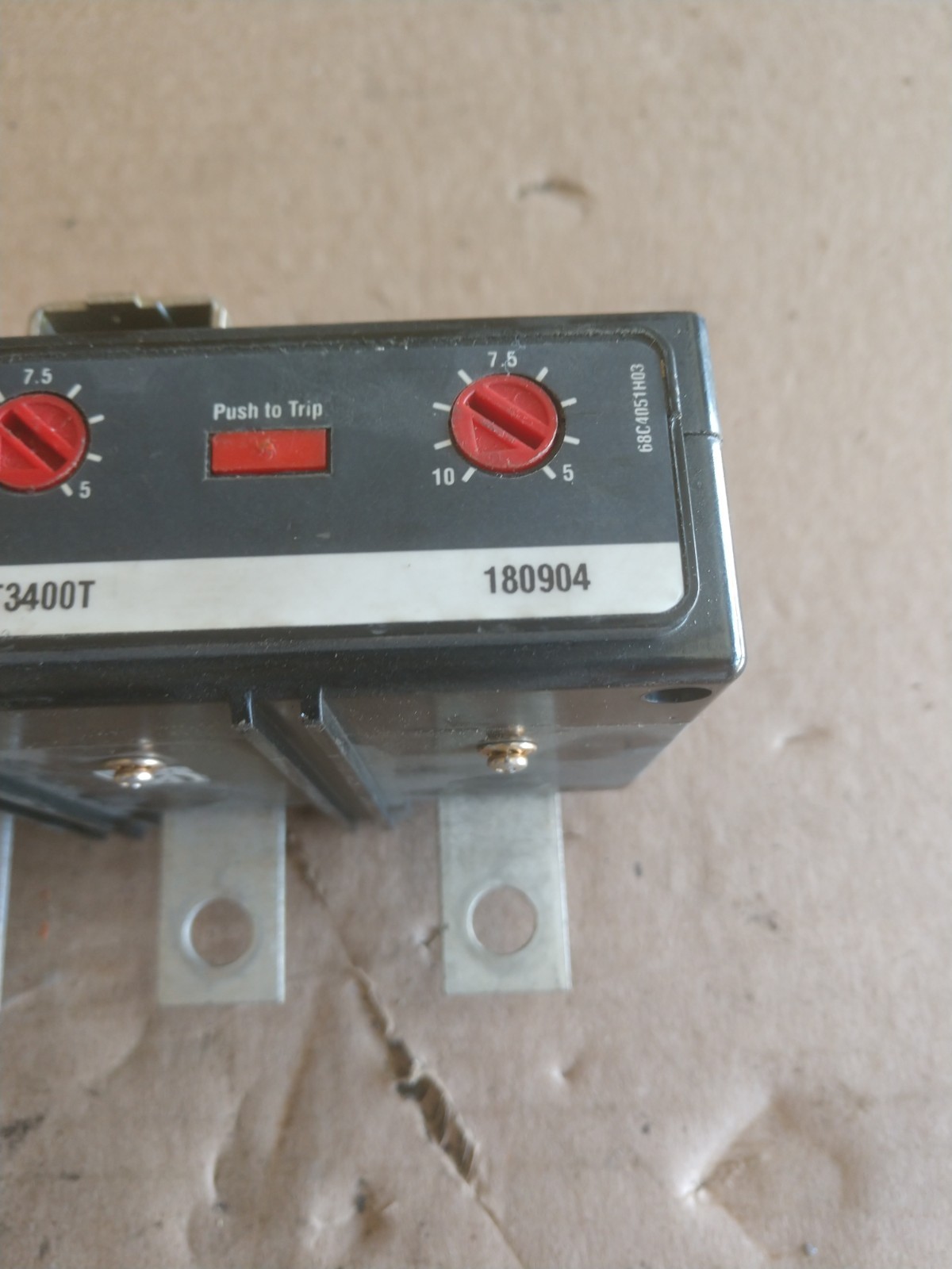 Eaton KT3400T Trip Unit 400 Amp – 3 Pole – 2 Volt