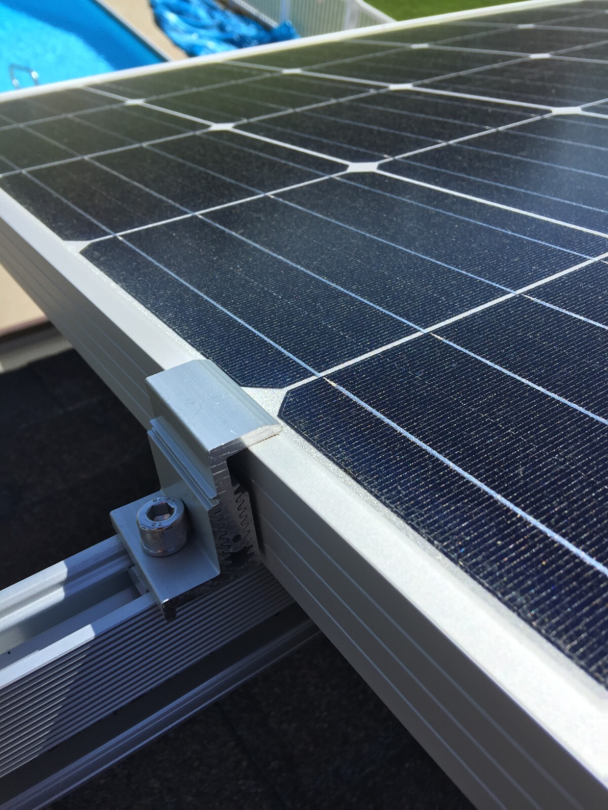 Tin Roof – Solar Panel Mounting kit w/ Clamps, Tin Roof Mount & 88 Inch Rails.