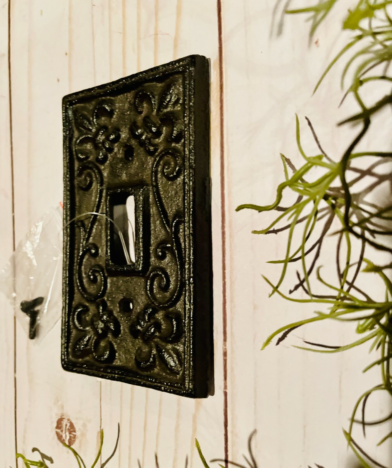 Toggle Light Switch Wall Plate Cover Cast Iron Metal VTG Farmhouse 4.6 x 2.75″