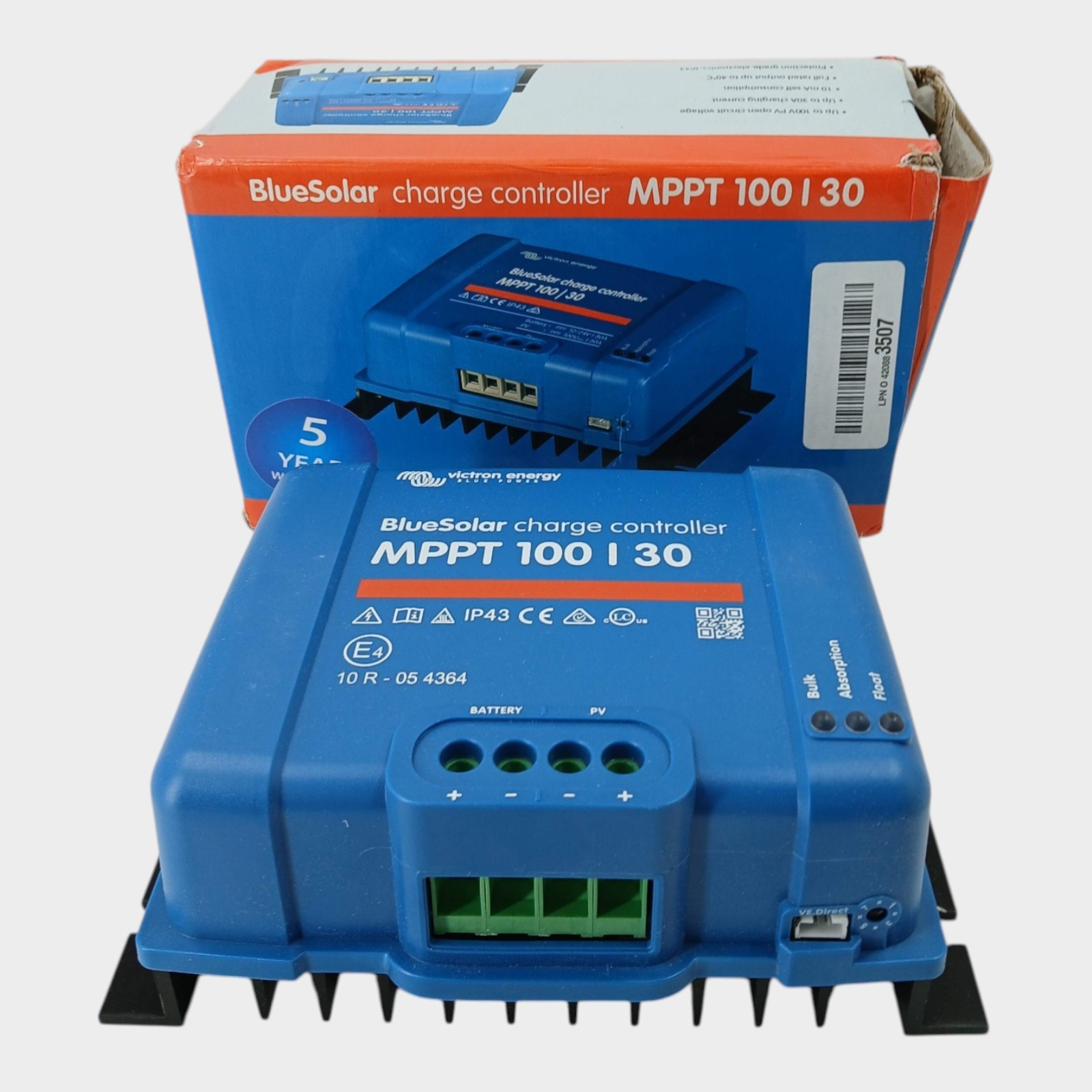 Victron Energy BlueSolar MPPT Solar Charge Controller 100/30 amp 48V, 12/24Volt