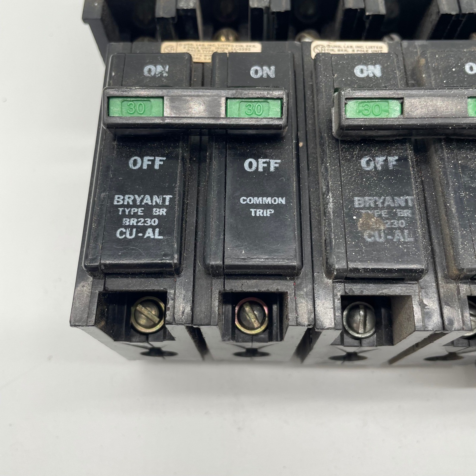 Lot of 10 Bryant & Westinghouse Circuit Breakers BR115 BR230 BD20-20 15A 20A 30A