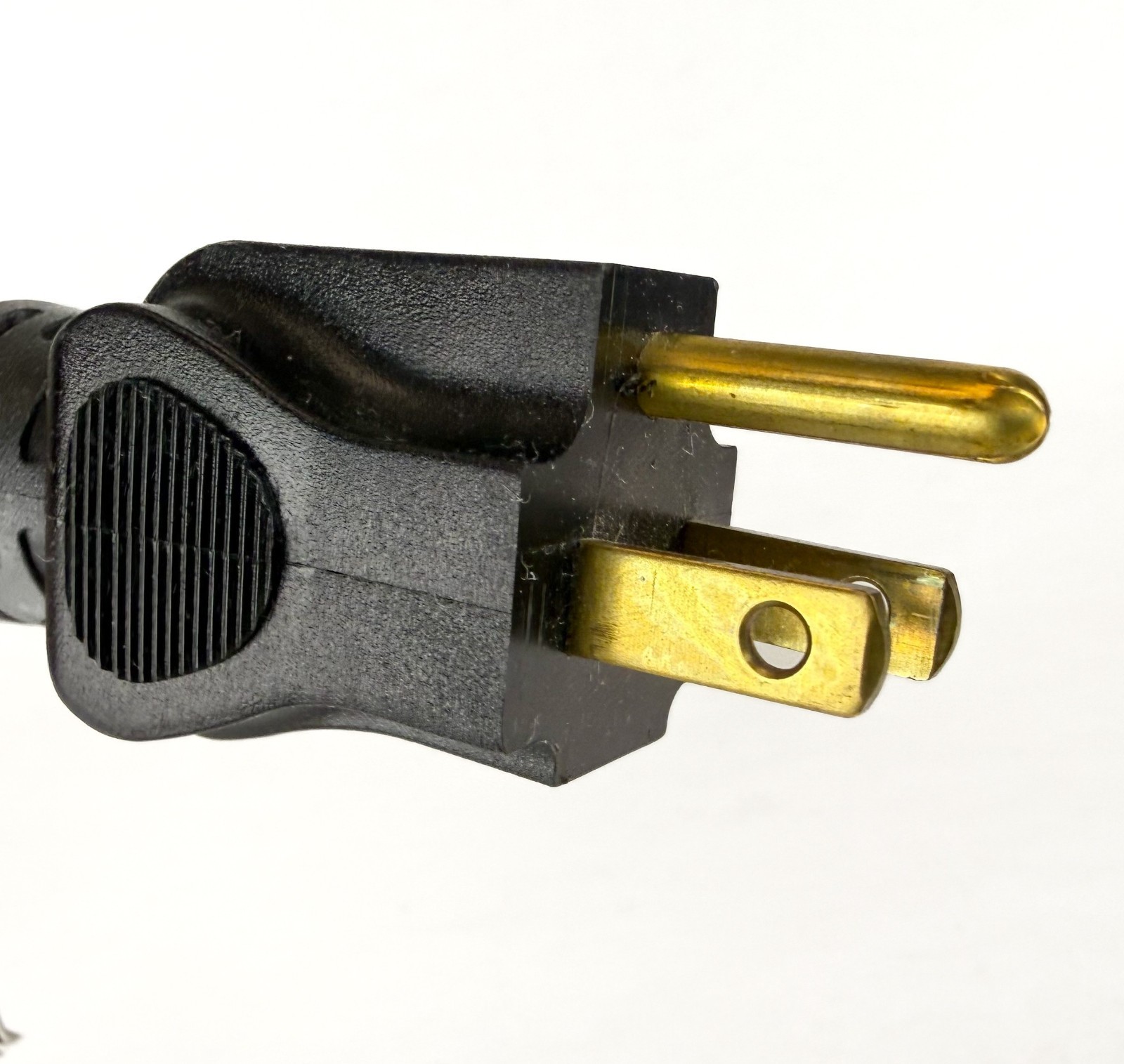 Voltec 2′ 12/3 Yellow ‘Y’ Adapter