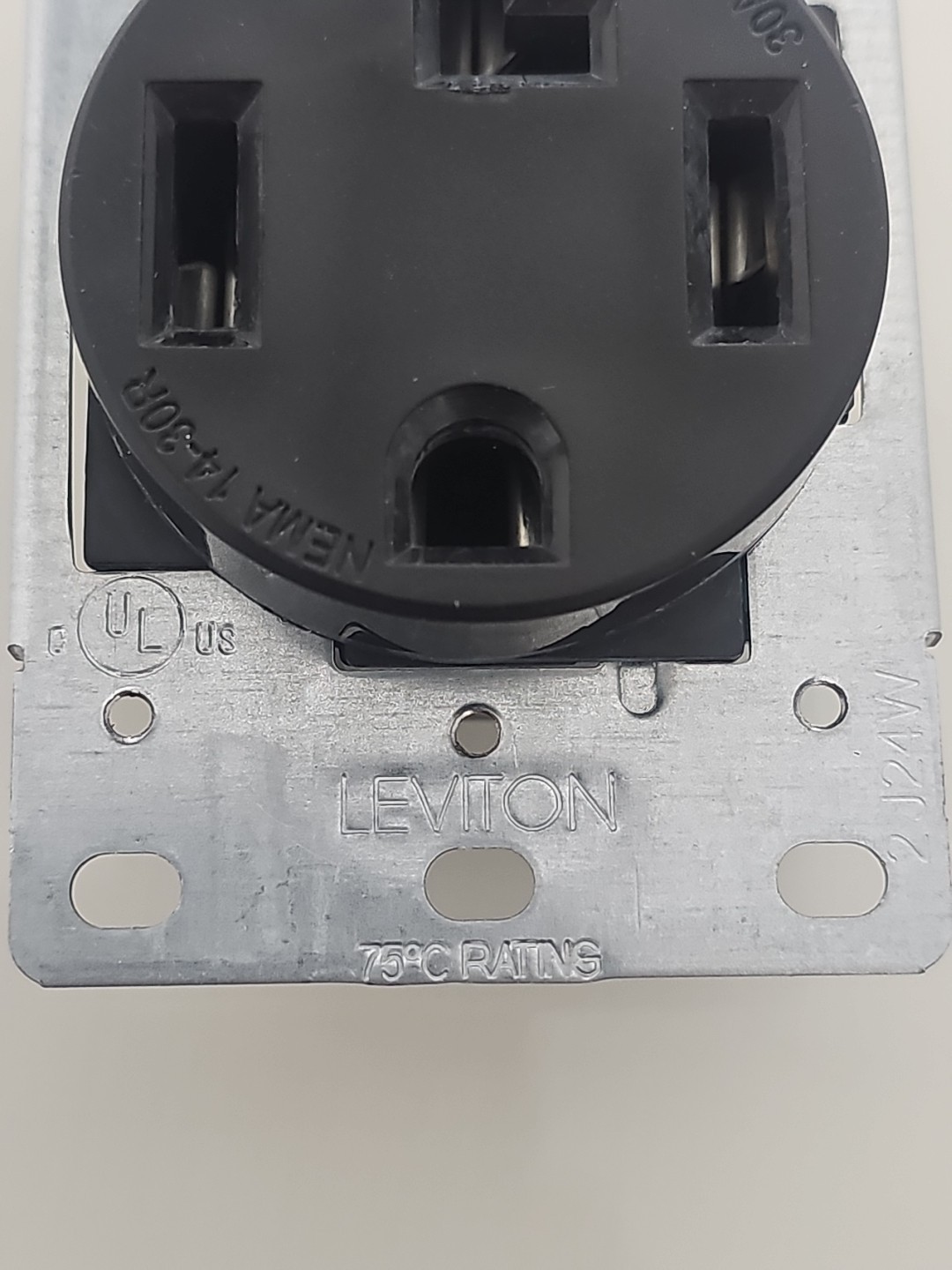 NEW Leviton Flush Mount Dryer Receptacle 278-S00 4-Wire 30-Amp 125/250V FreeShip