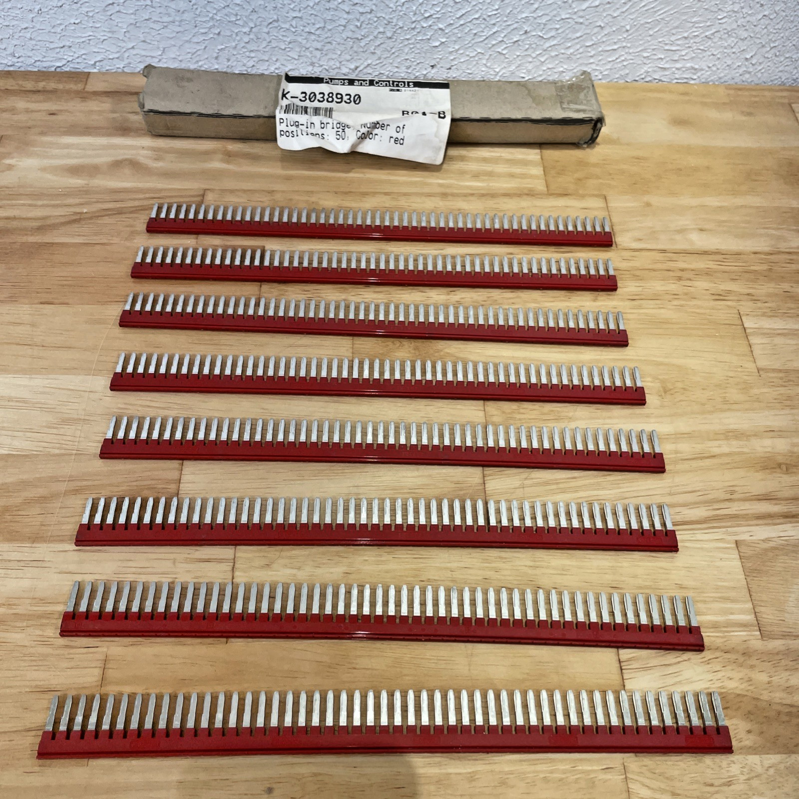 Box of 8 — Phoenix Contact Plug-in Bridge #3038930 — FBS 50-5 — Red