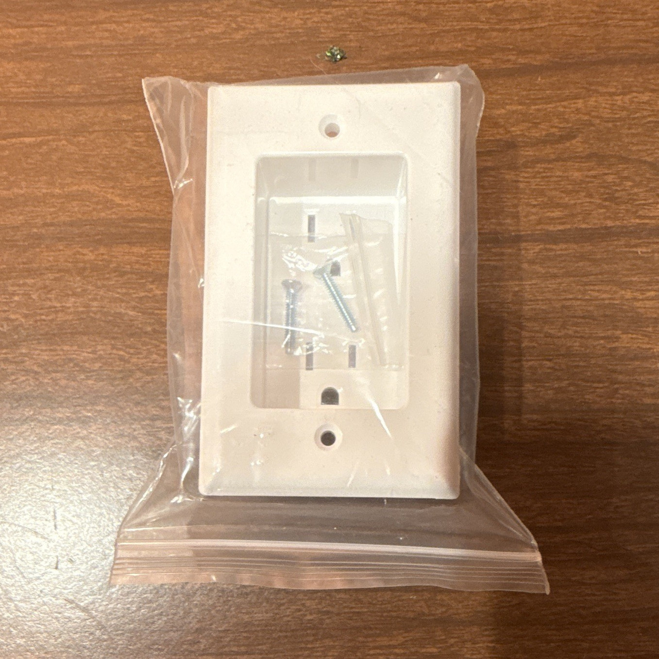 Decora 1-Gang Decorator/Rocker Wall Plate Cover, White Gloss Plastic, Screws