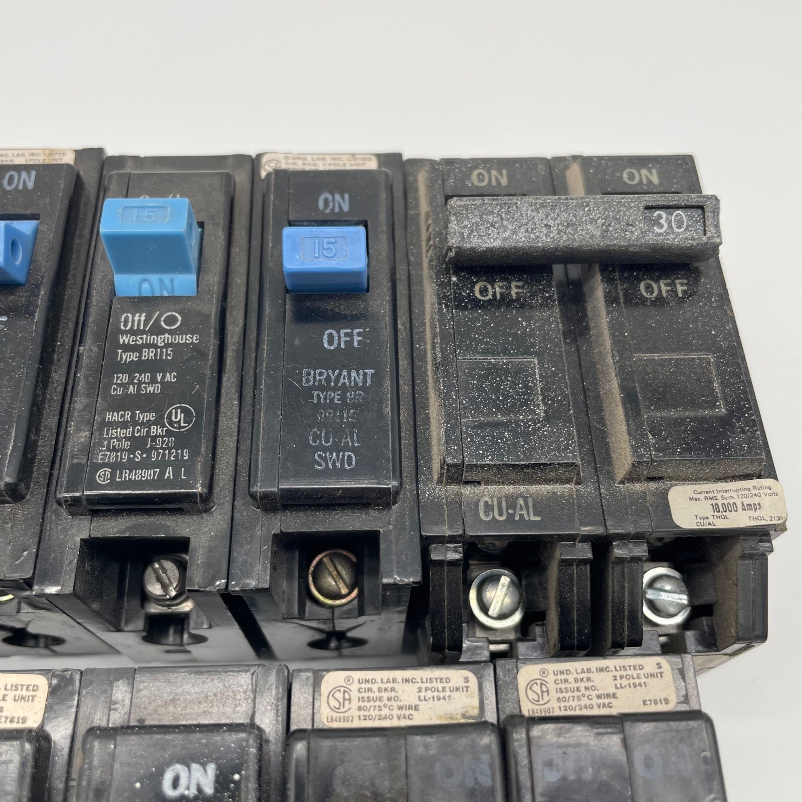 Lot of 10 Bryant & Westinghouse Circuit Breakers BR115 BR230 BD20-20 15A 20A 30A