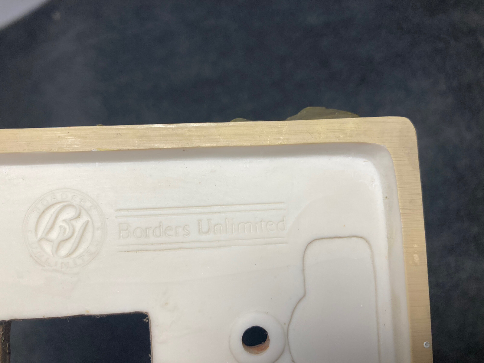 Decorative Switchplate Double Flowers By Borders Unlimited No Chips or Cracks