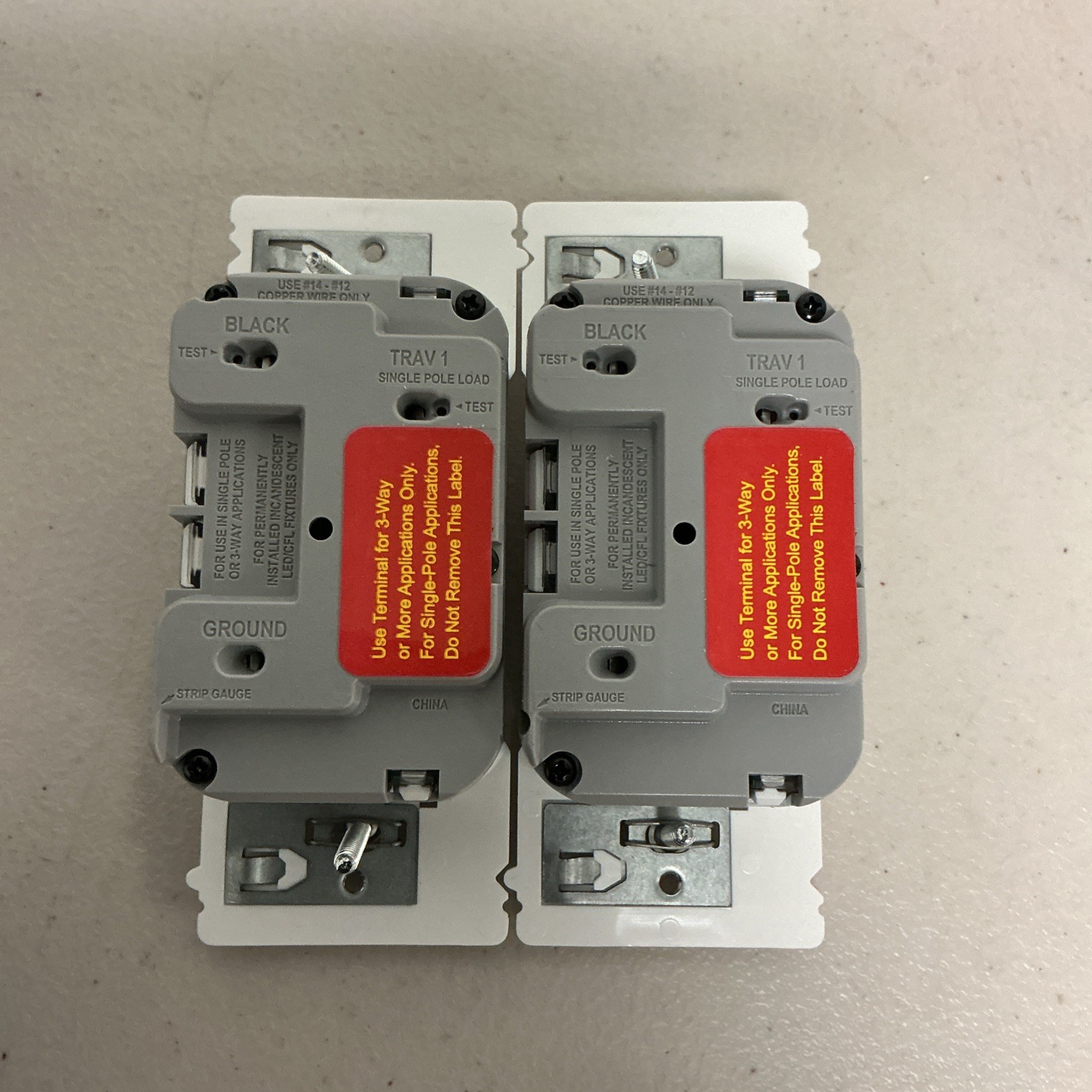 Leviton Decora Lever Edge Rocker Slide Dimmer Switch ESL01 (2PK) Open Box