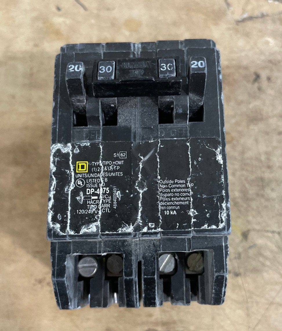 Square D HOMT2020230CP Tandem circuit breaker