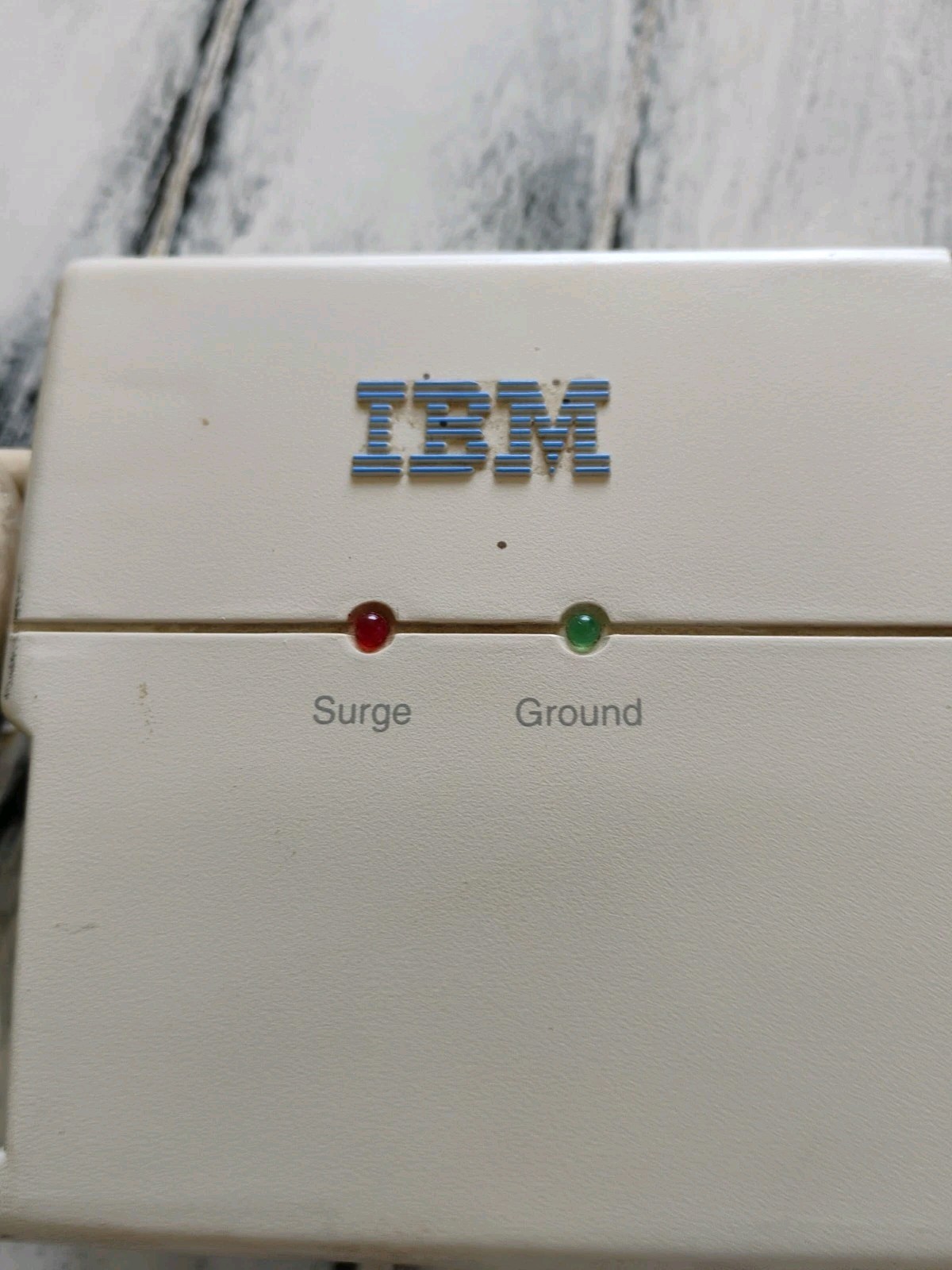 IBM 1998 Vtg Telephone PC 8 Outlet Surge Protector 125 AMPS 15 1875 WATTS