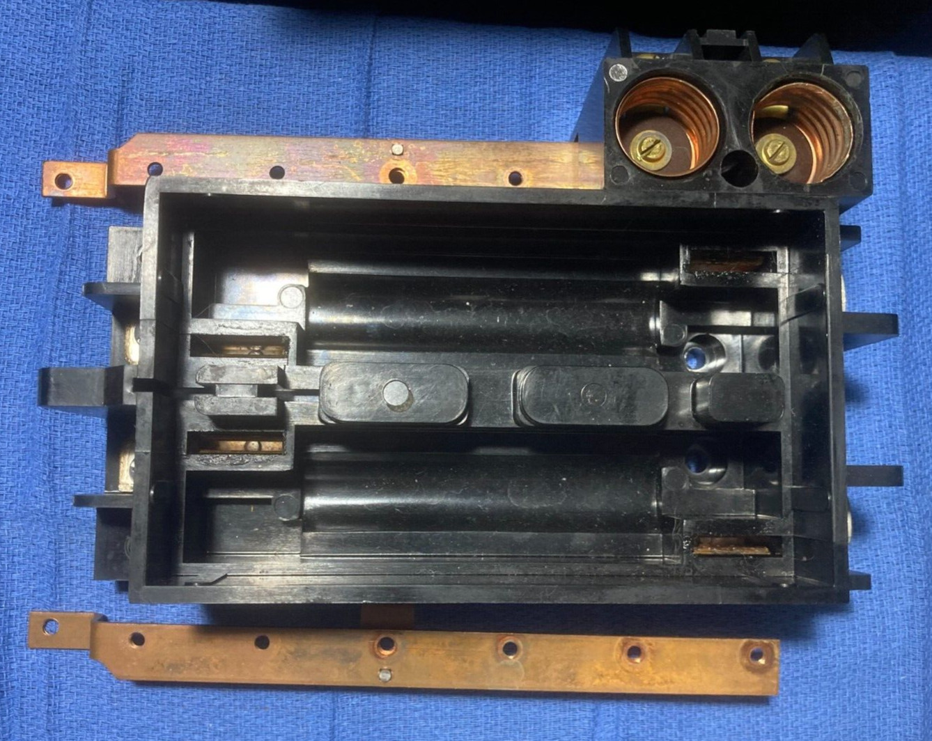 ARROW HART 27163-47 CR-15 Fuse Holder Block 30 Amp 125 Volts 15-20A, 25A, 30A.