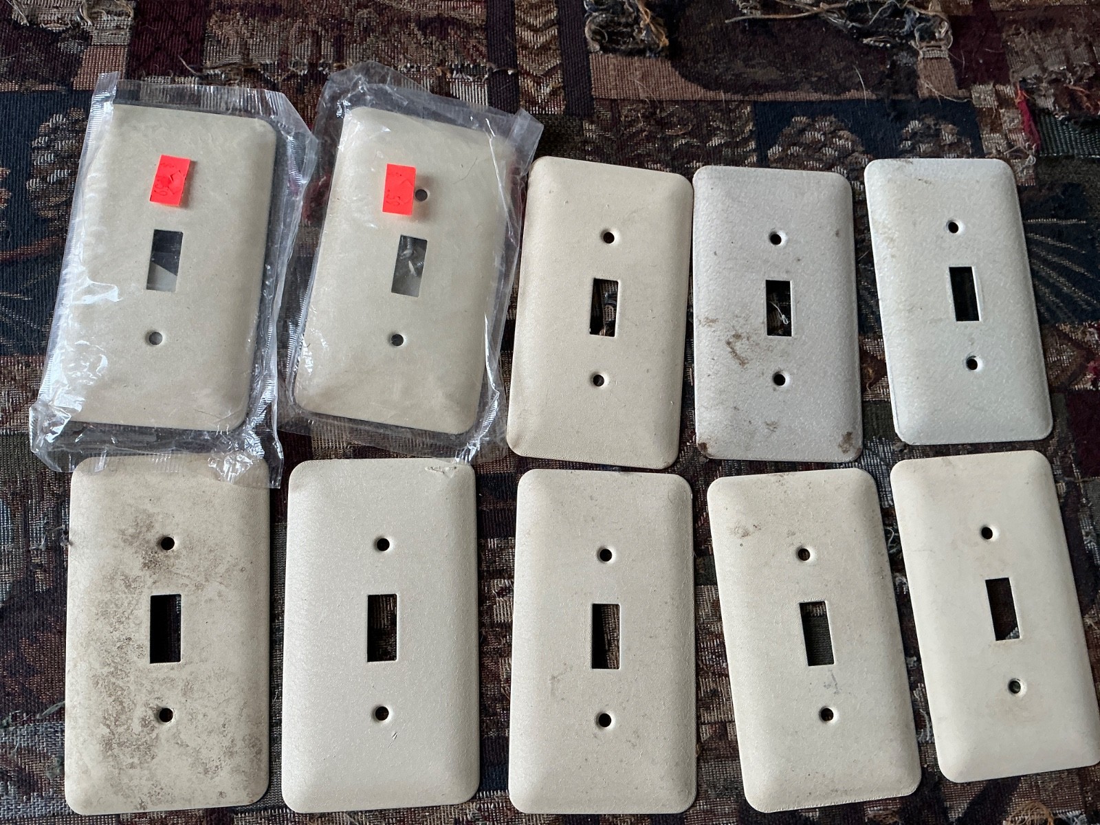 Lot of 10 metal Wall Plate Covers – Outlet, Switch, Industrial Commercial Mixed
