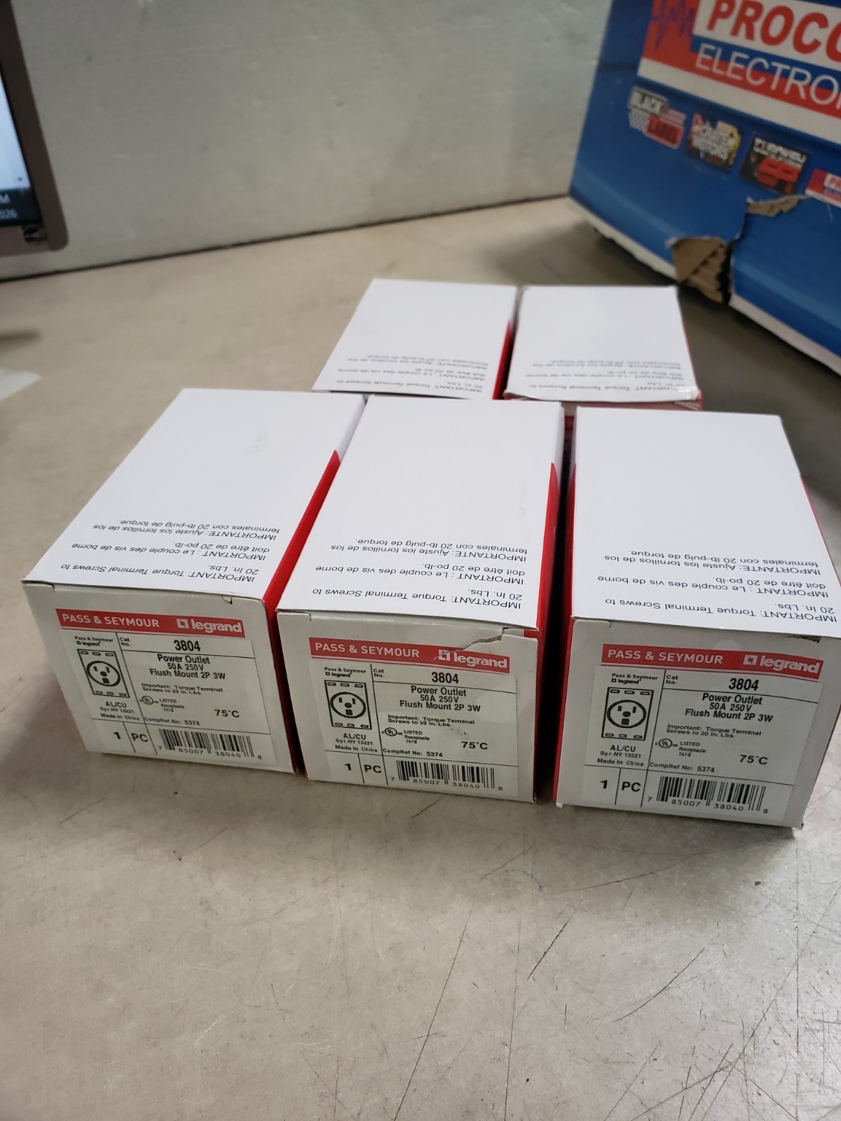 Lot of 5 P & S Legrand 3804 Power Outlet 50A 250V 2P 3W Flush Mount Receptacle