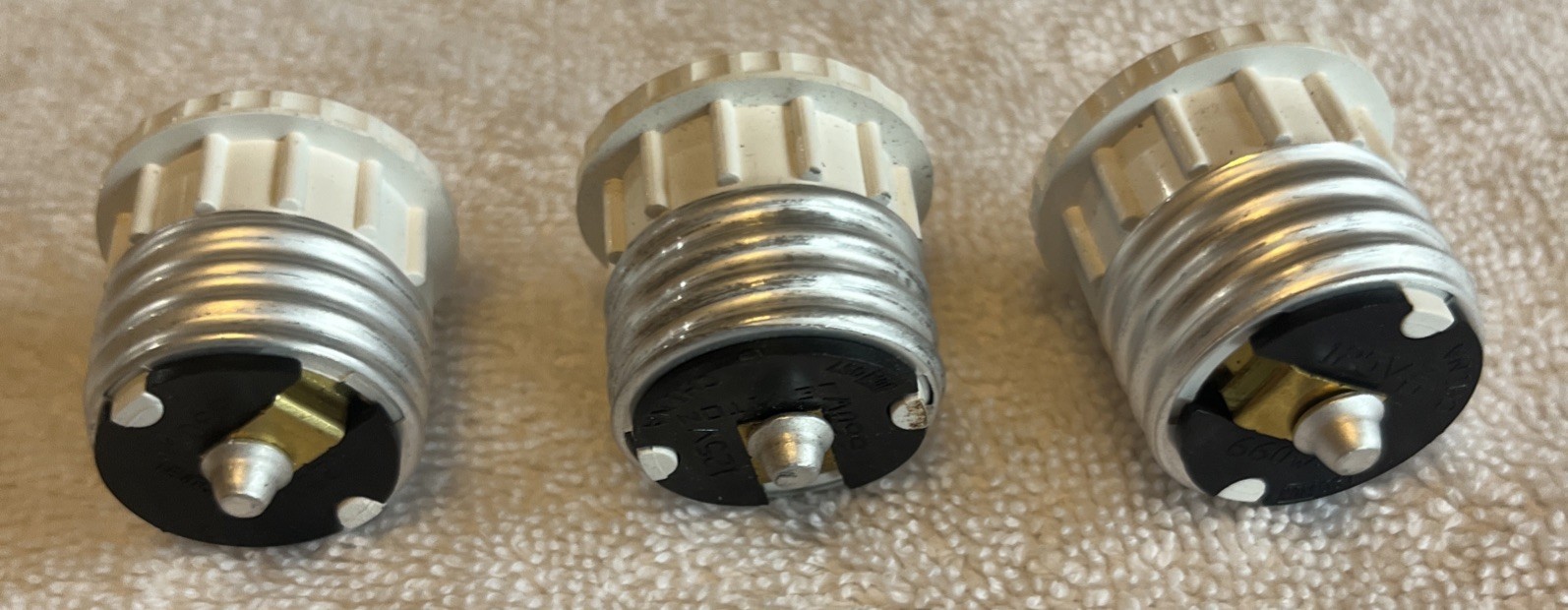 Lot Of 8 Screw In Socket To Plug Adapters
