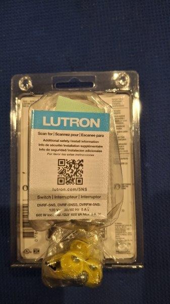 Lutron Caseta Claro Smart Switch (DVRF-5NS-WH-R) – White (Brand New)