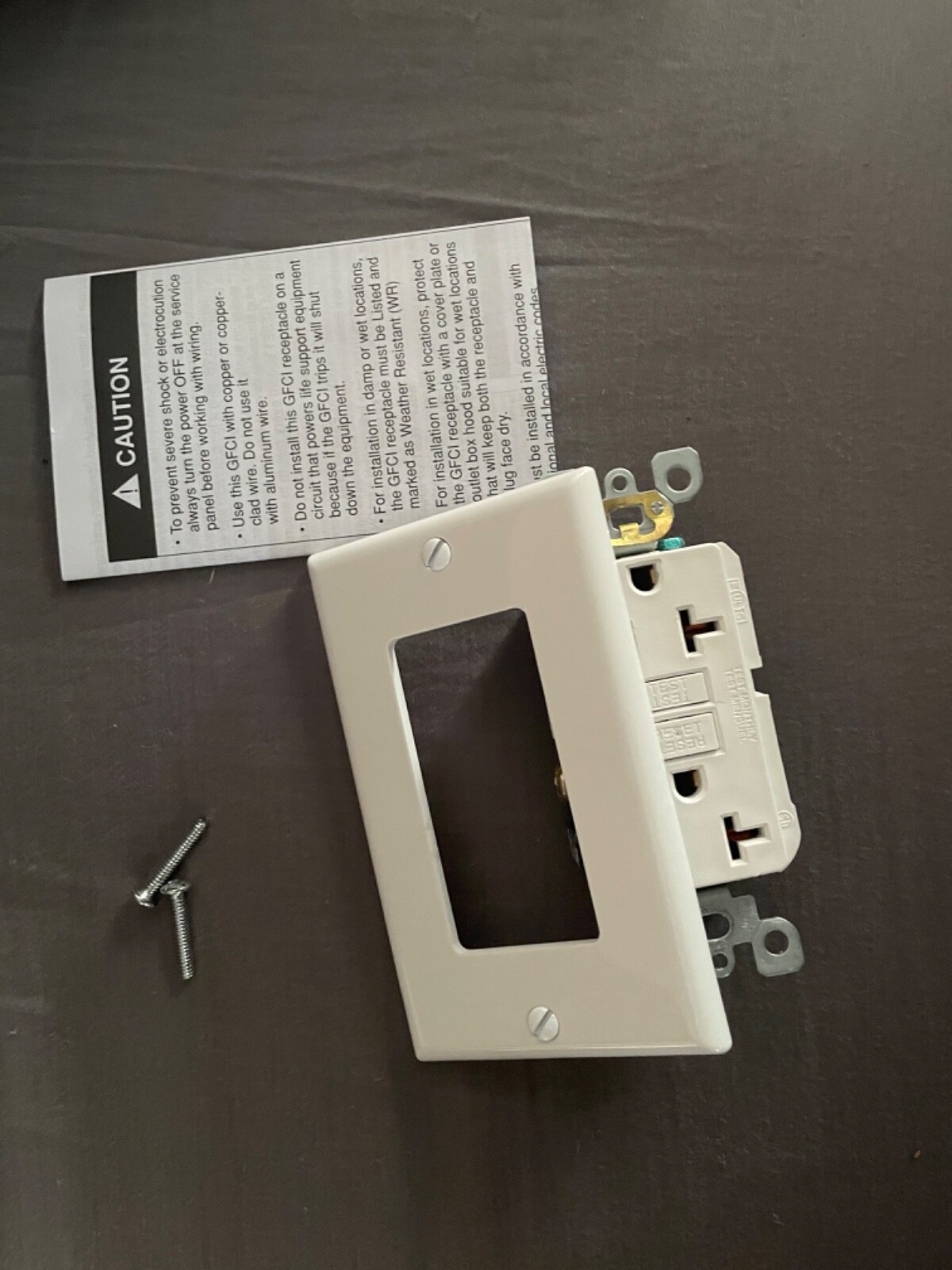 Leviton GFCI Receptacle White; client changed mind & uninstalled before use