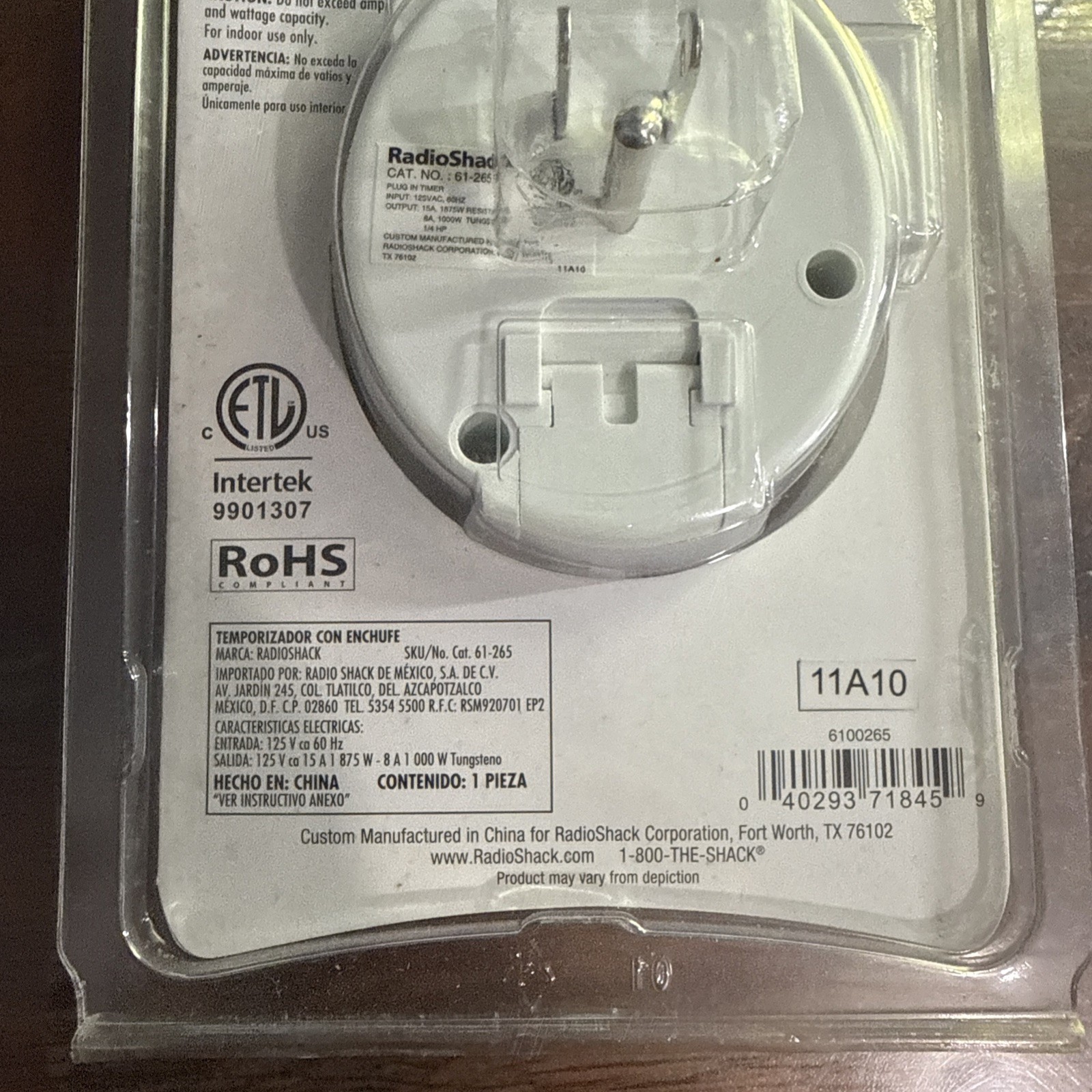 Plug In Timer For Electric Devices (RadioShack) New in Packaging. Energy Saver