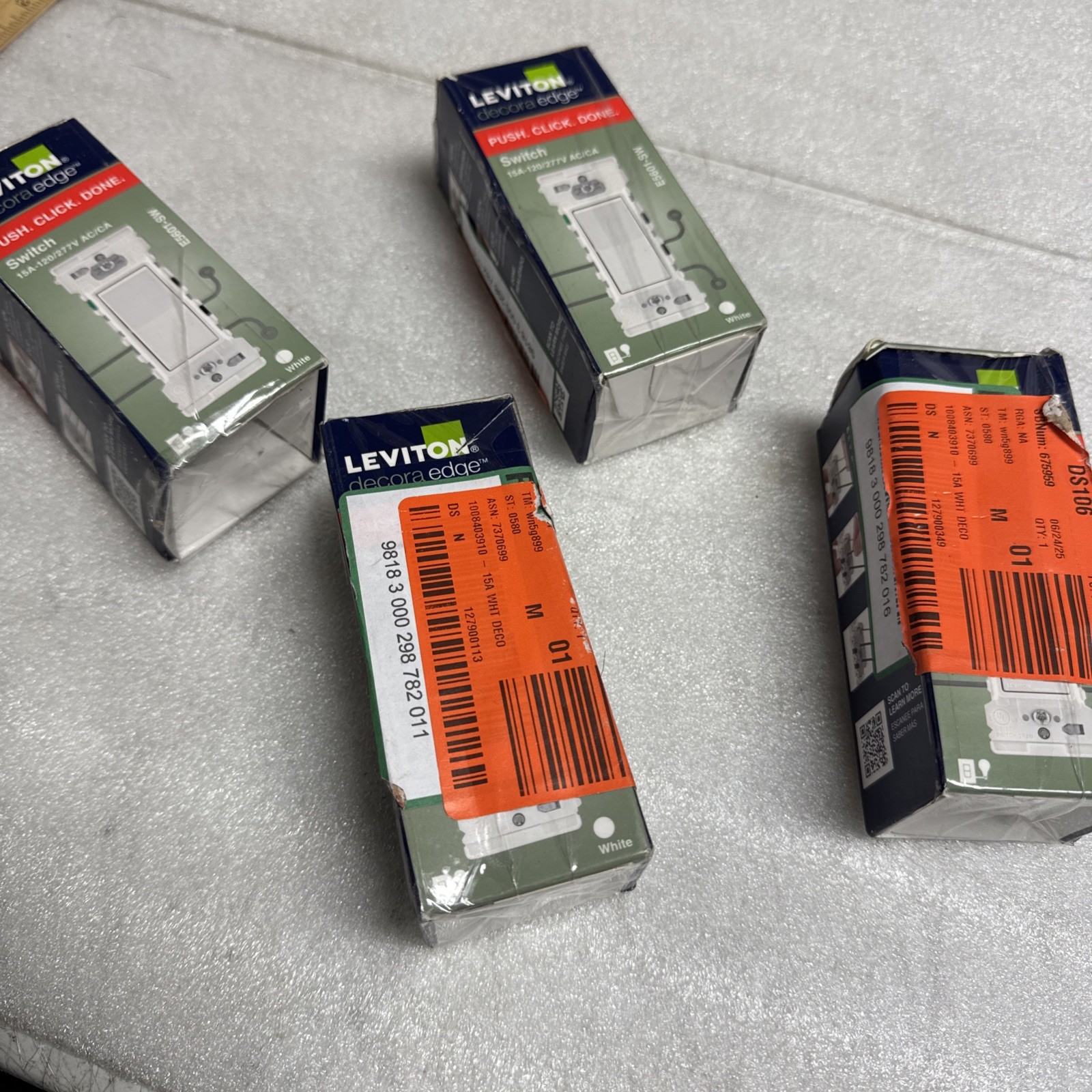 Leviton Decora Edge E5601-W 15A Single Pole Rocker Switch White (4 Pack)