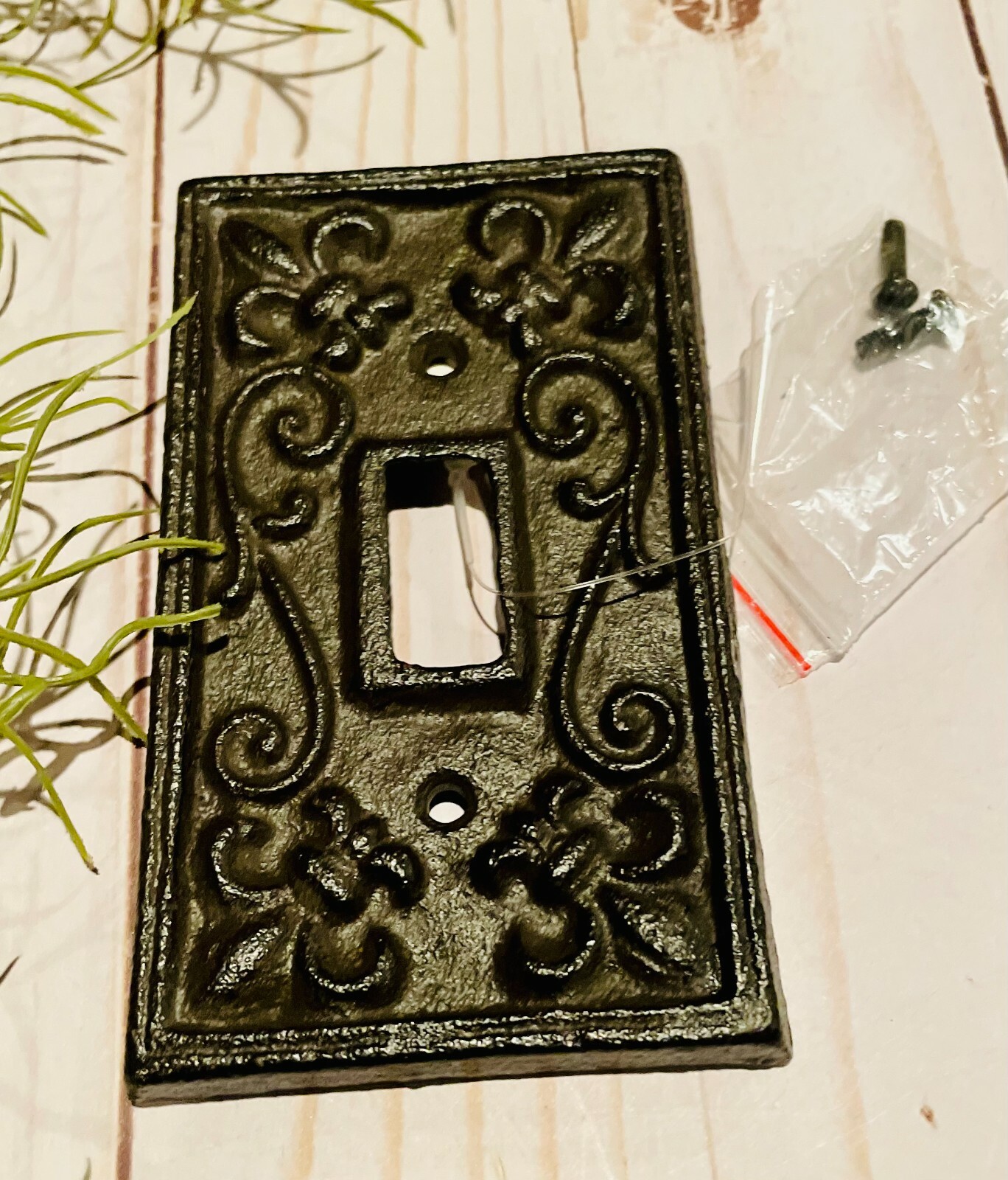 Toggle Light Switch Wall Plate Cover Cast Iron Metal VTG Farmhouse 4.6 x 2.75″
