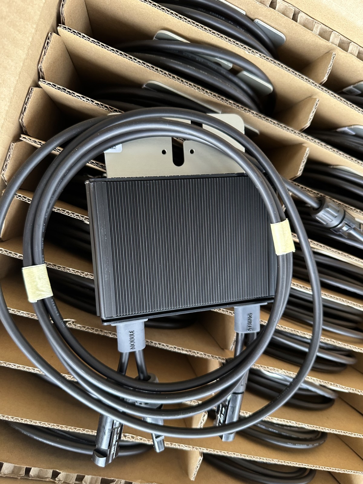 NIBox 20 Pack ~ SOLAR EDGE S SERIES POWER OPTIMIZER MODEL S440 ARRAY PANEL NEW