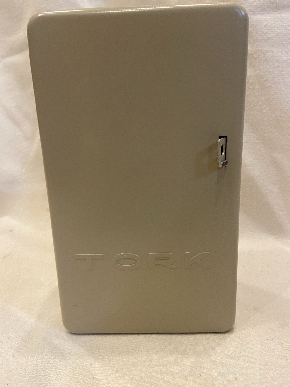 TORK 1101 Mechanical Time Clock Switch; SinglePole, SingleThrow; 40A, 277V; NOS
