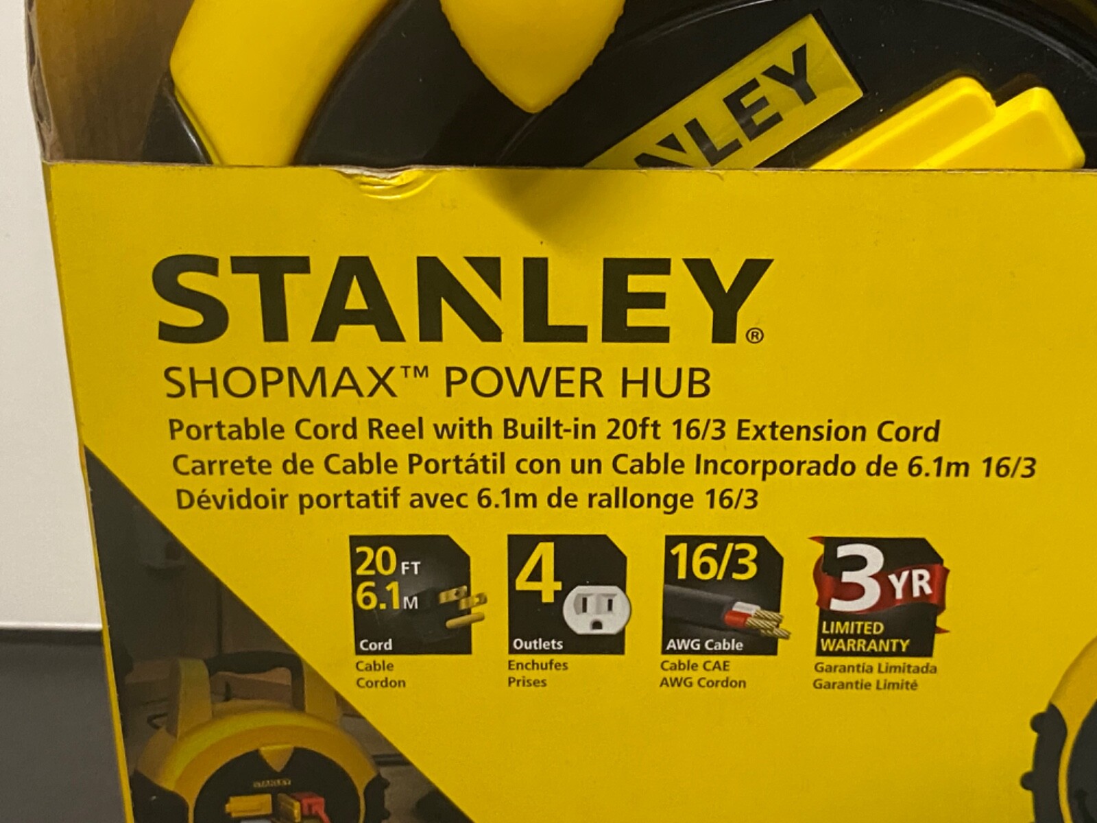 NEW Stanley ShopMax Power Hub 4 Outlet 20ft Cord 16/3 Cable Reel