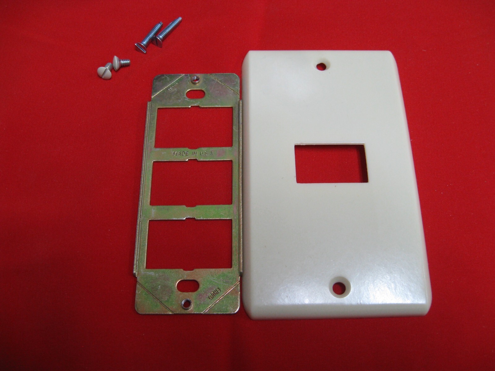 ONE pc GE RP-1 Switch Wall Plate Ivory with bracket screws