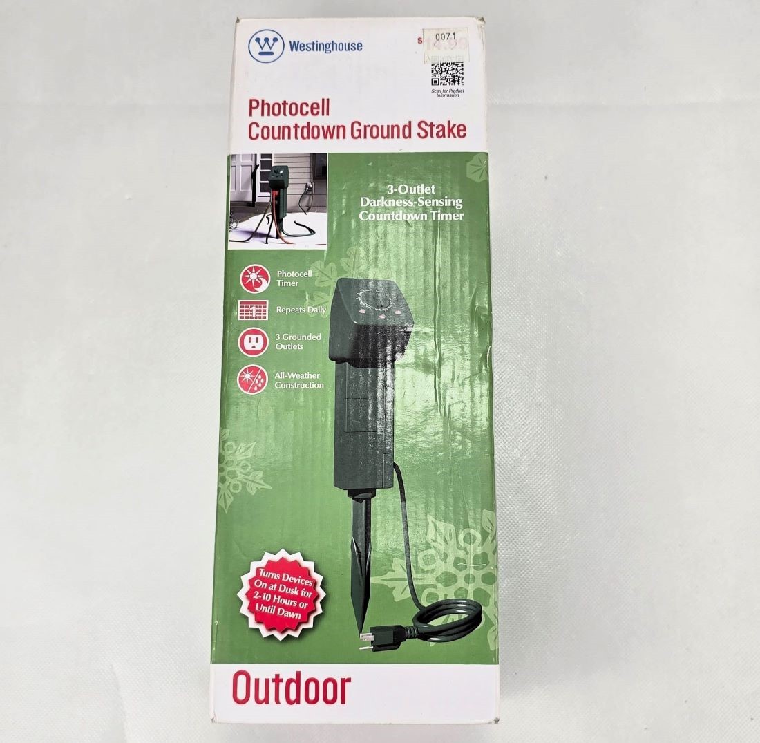 Westinghouse Photocell Countdown Ground Stake T26113 3-Outlet Timer Dusk Dawn