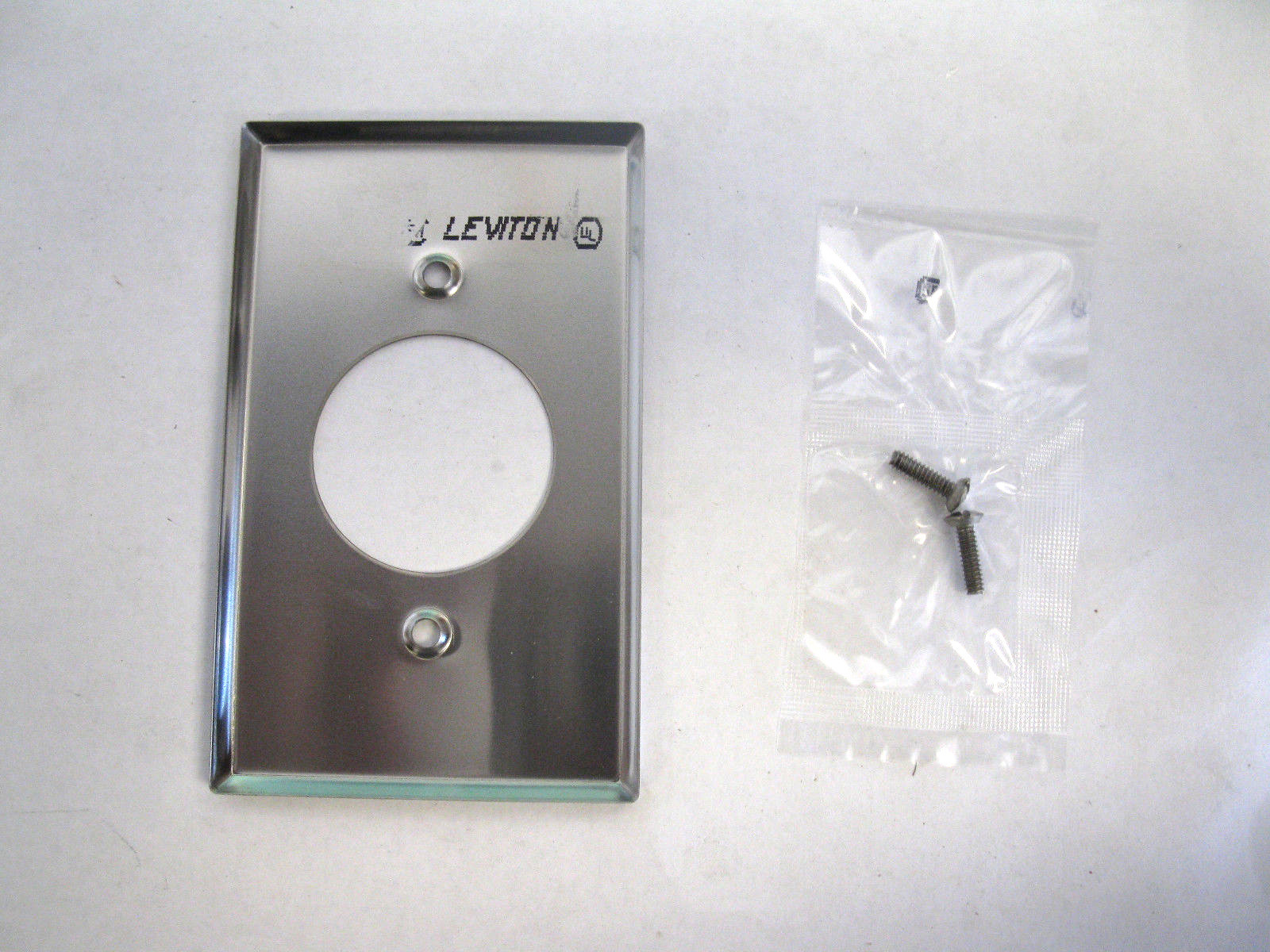 Leviton 84020-40 Stainless 1″-1.60″ Receptacle Locking Outlet Cover Wall plate