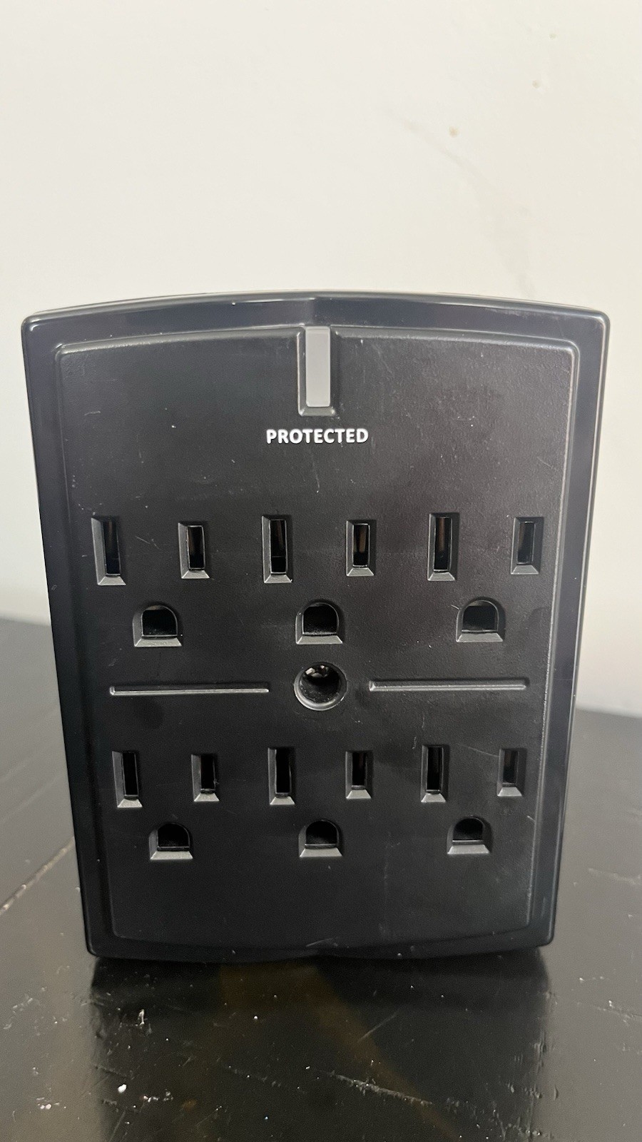 On-Wall Low Profile 1080J Fireproof Surge Protector with 6 AC Outlets & 3 Lin…