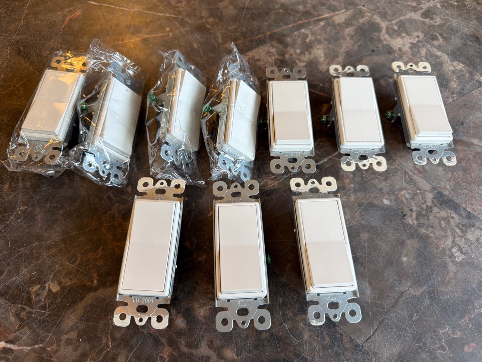 Leviton Decora 15 Amp 3-Way Switches – White – Mix New/Used Condition! (10 Pack)