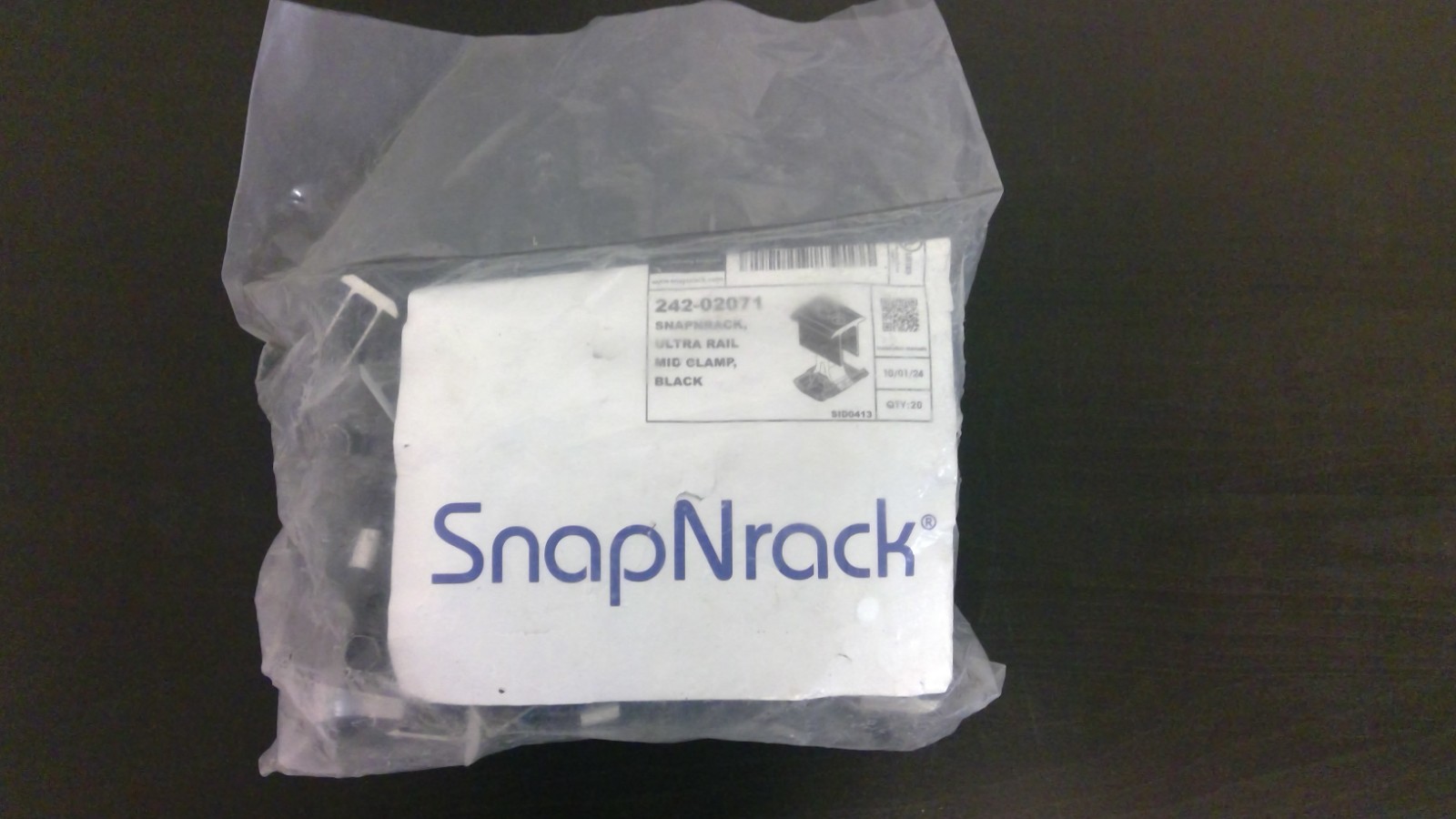 SnapNrack 242-02071 ULTRA RAIL, MID CLAMP, BLACK