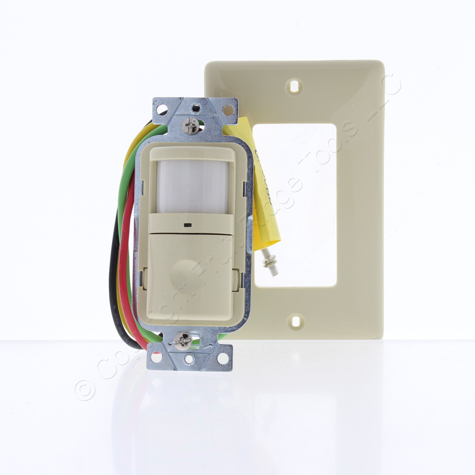 Bryant MS2000NI Ivory Occupancy Sensor Switch Night Light 120/277V 180� 1000W