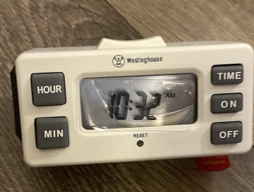 Westinghouse Time-of-Day Indoor Wall Outlet Timers Bar 28443 T28424 24 Hour