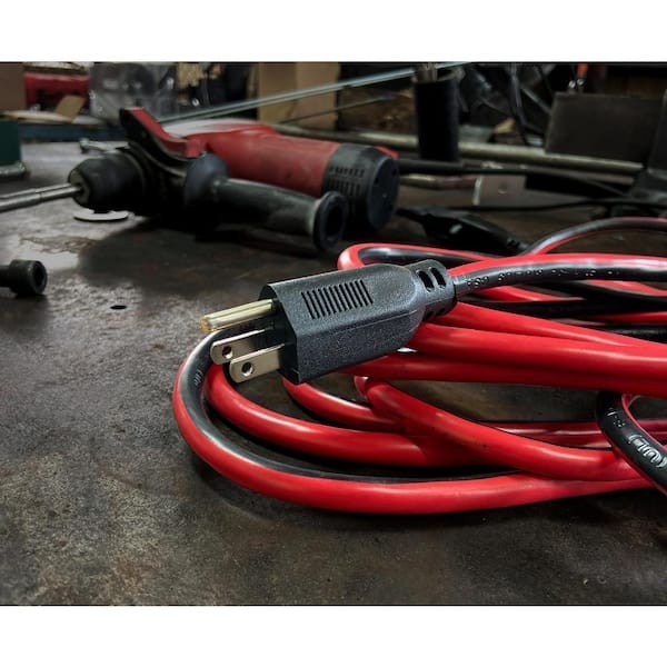 100 ft. 14/3 Medium Duty Indoor/Outdoor Extension Cord, Red/Black