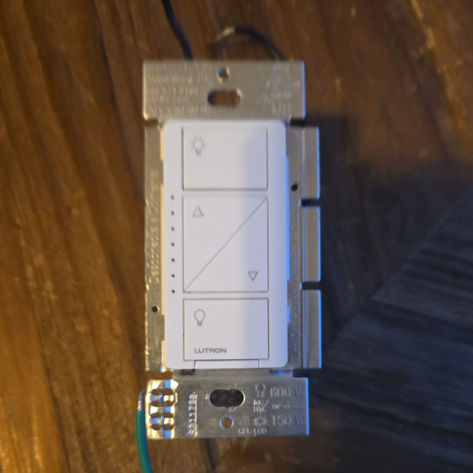 LUTRON CASETA PD-6WCL DIMMER – New (white)