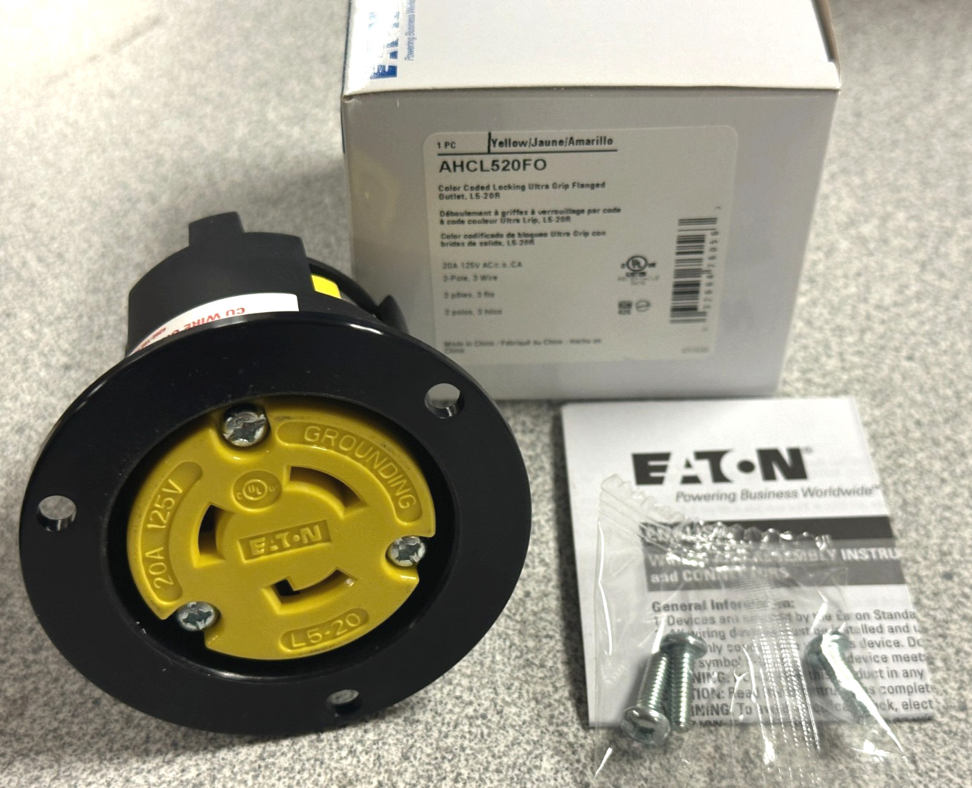 NEW Eaton AHCL520FO Yellow Locking Flanged Outlet 20A 125V 2 Pole 3 Wire L5-20R
