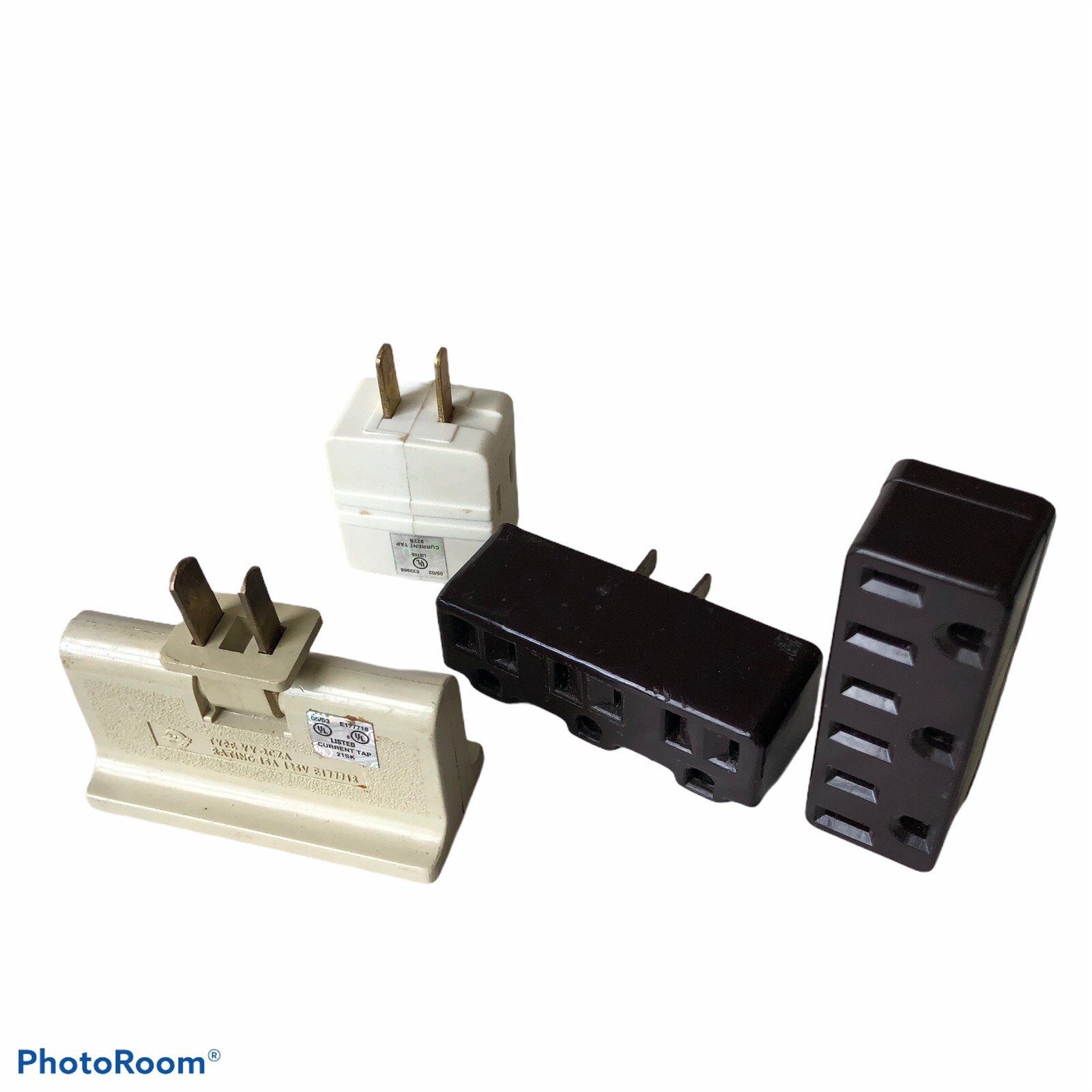 Lot Of 4 Outlat Adapters 2 Pcs Levitin Polarized 3 Outlets