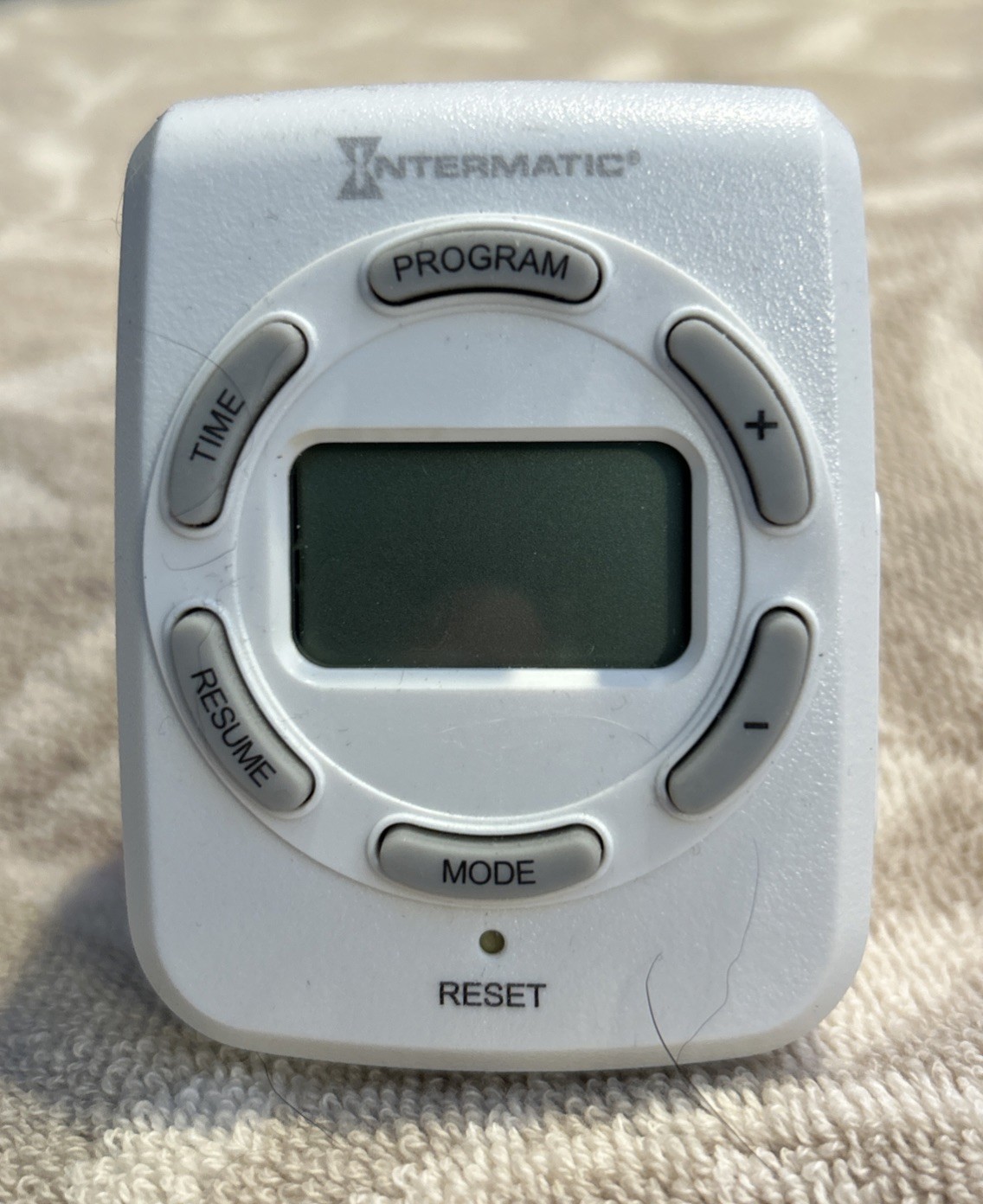 Intermatic DT122K 15-Amp Two-Outlet Heavy Duty Digital Indoor Timer