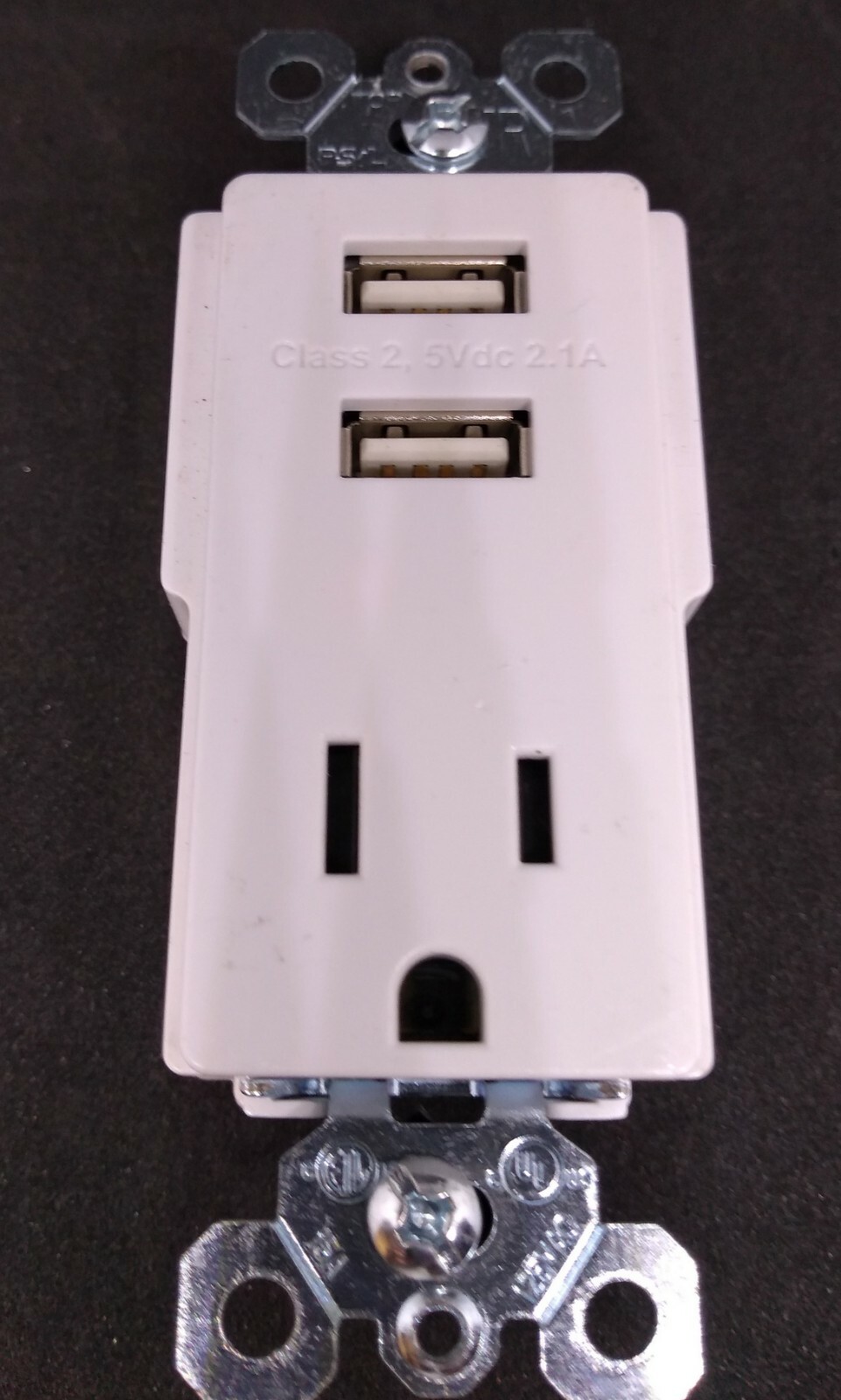 Legrand Pass Seymour WHITE USB Outlet 2.1 Amp 15 Amp Outlet TM8USBW FREE SHIP c