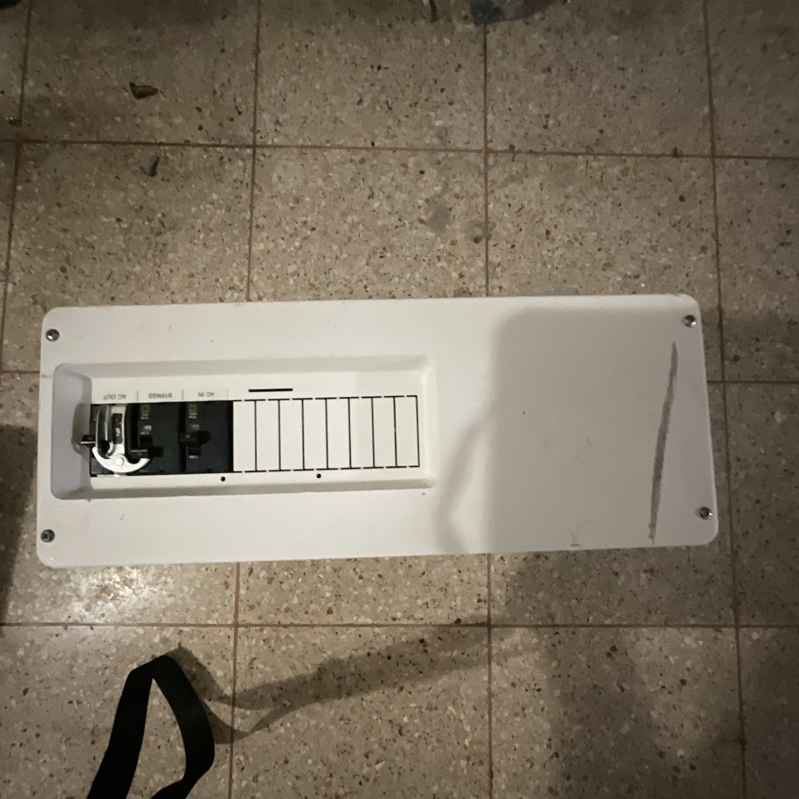 Schneider Electric Conext SCP White Enclosure LCD Display DC Breaker Off-Grid