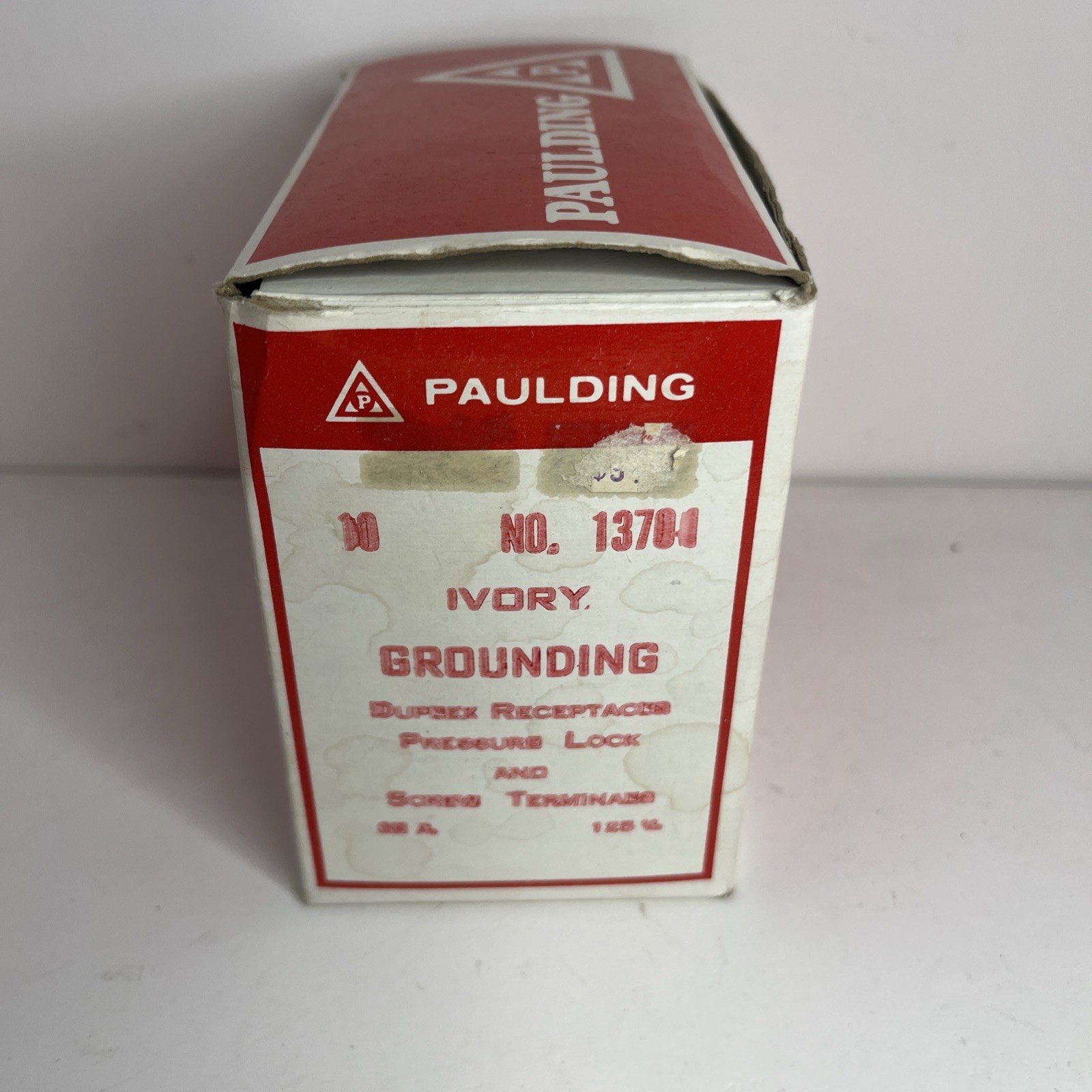 Vintage Paulding Ivory Grounding Duplex Receptacles Electrical Outlets 1370-1