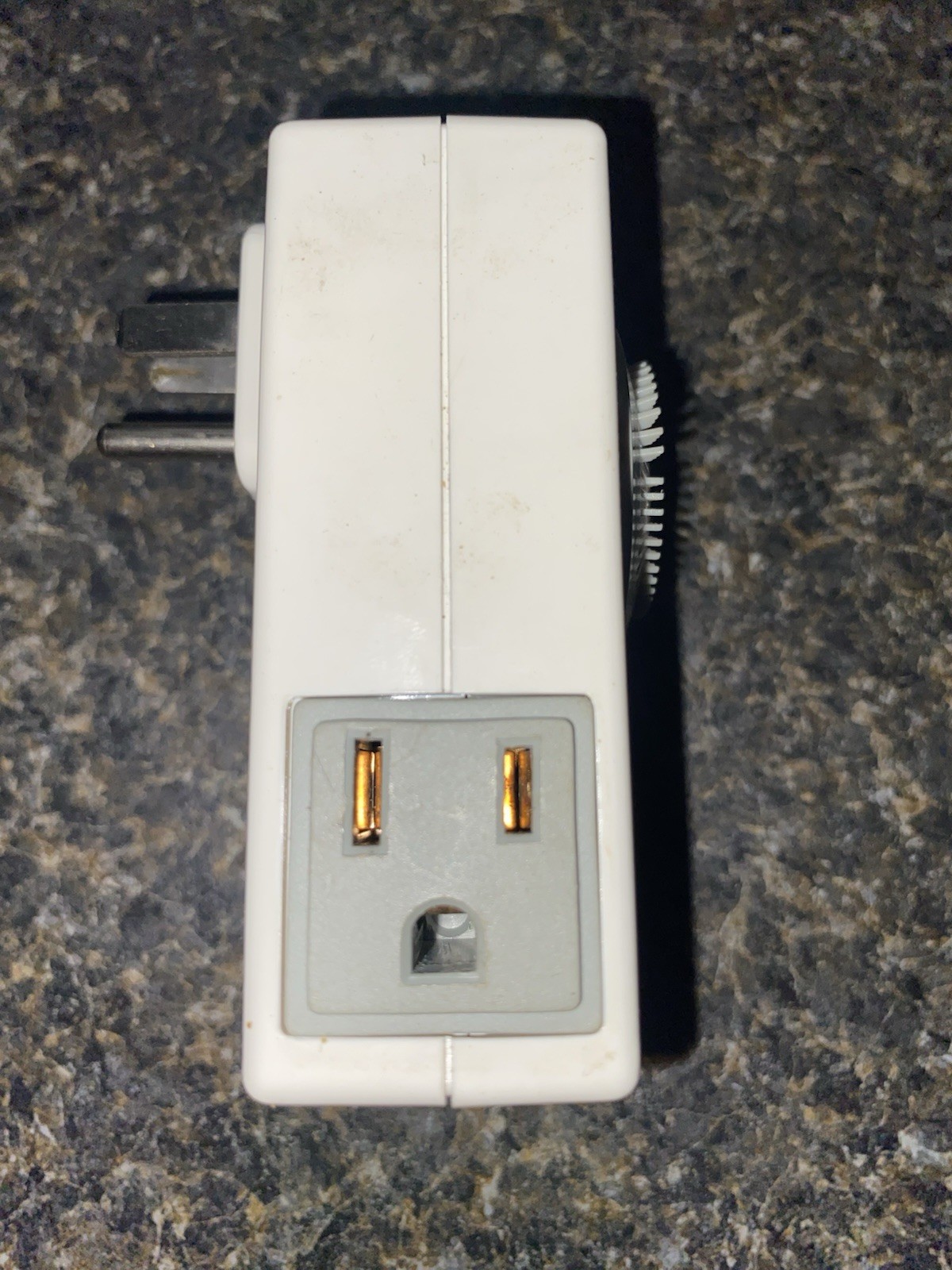GE 15075 Plug-In Mechanical Timer 24Hr 125V AC 15A Analog Outlet Timer White