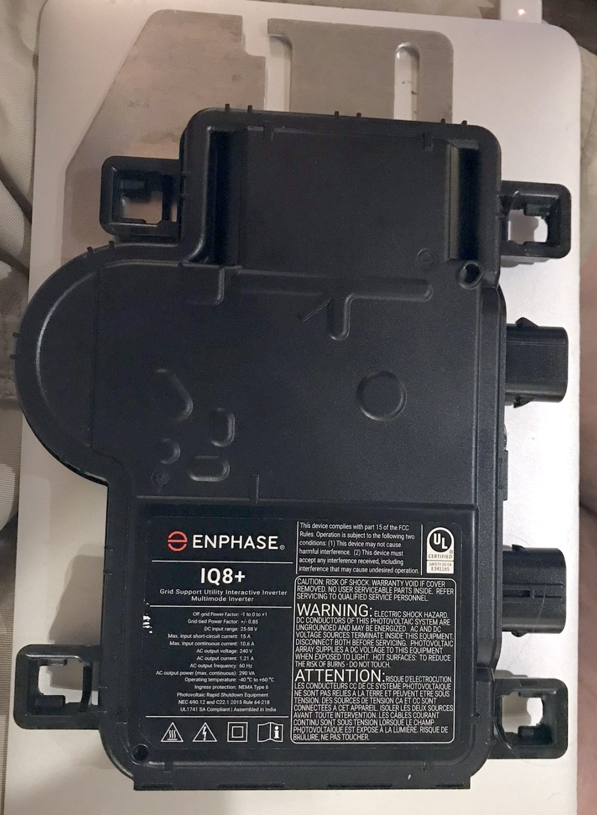 NEW Enphase IQ8+ Microinverter (IQ8PLUS-72-M-US) MC4 Wire Connector with bracket