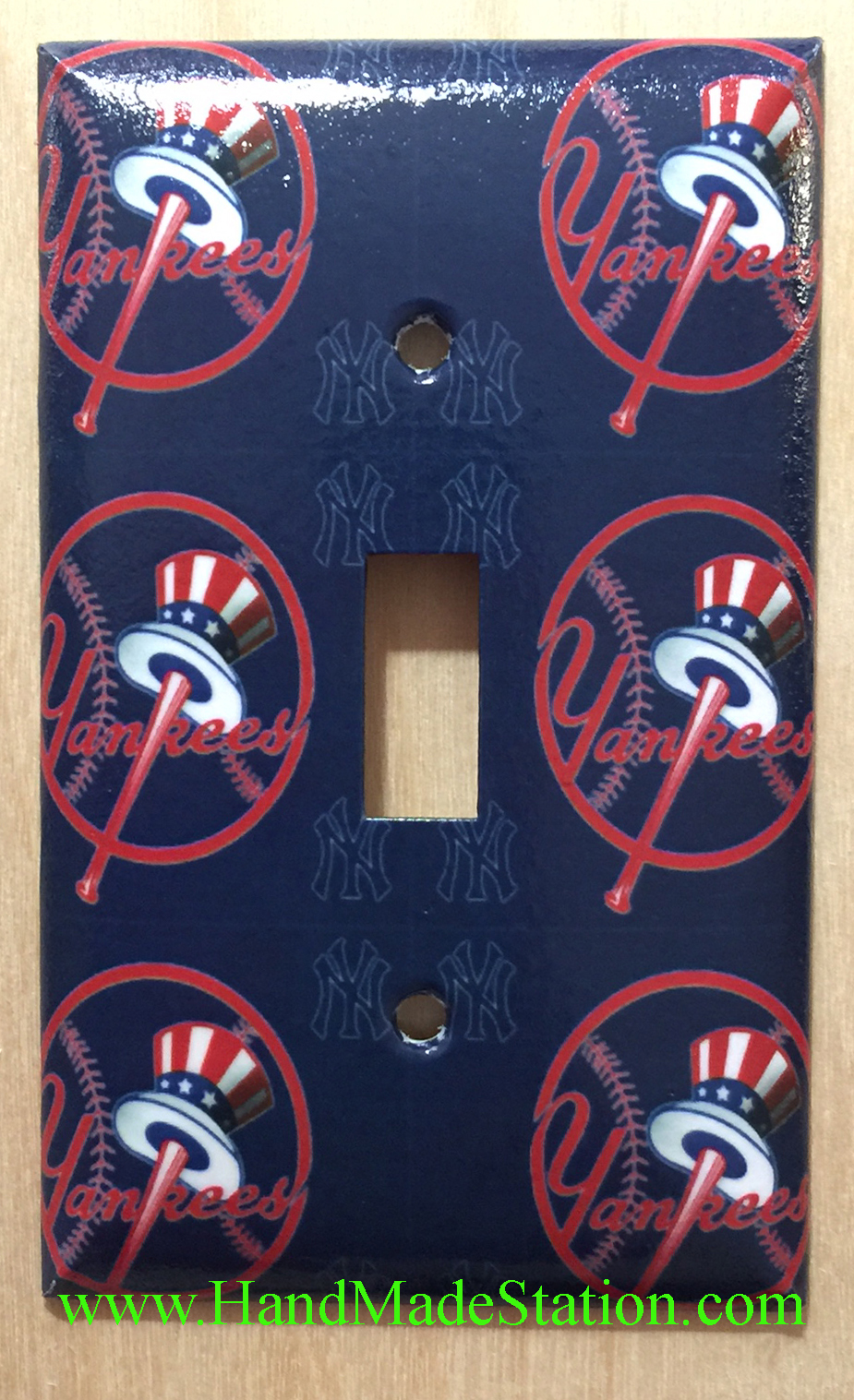 New York NY Yankees Logo Light Switch Power Outlet Wall Cover Plate Home decor