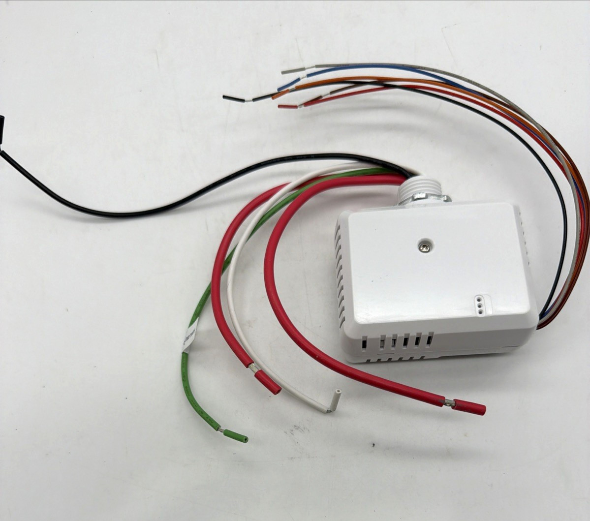 Wattstopper BZ-250 Power Pack 120-277V 24VDC 225mA Auto-On Manual-On Open Box
