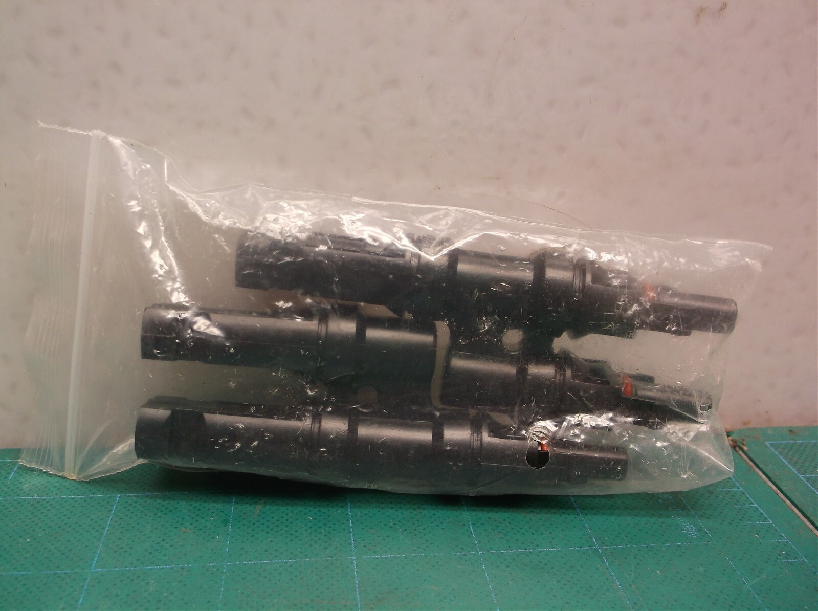 Solar MC4 Connector T-Branch 2 to 1 Splitter MMF + FFM Pair
