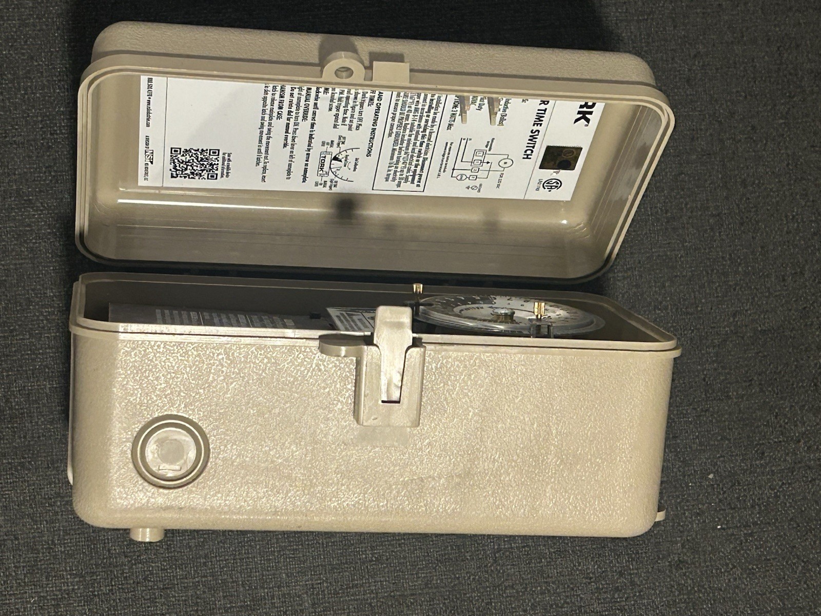 Tork 1101FM 24 Hour Pool Timer Switch 1101 FM 120VAC 40 Amp 2 HP SPST